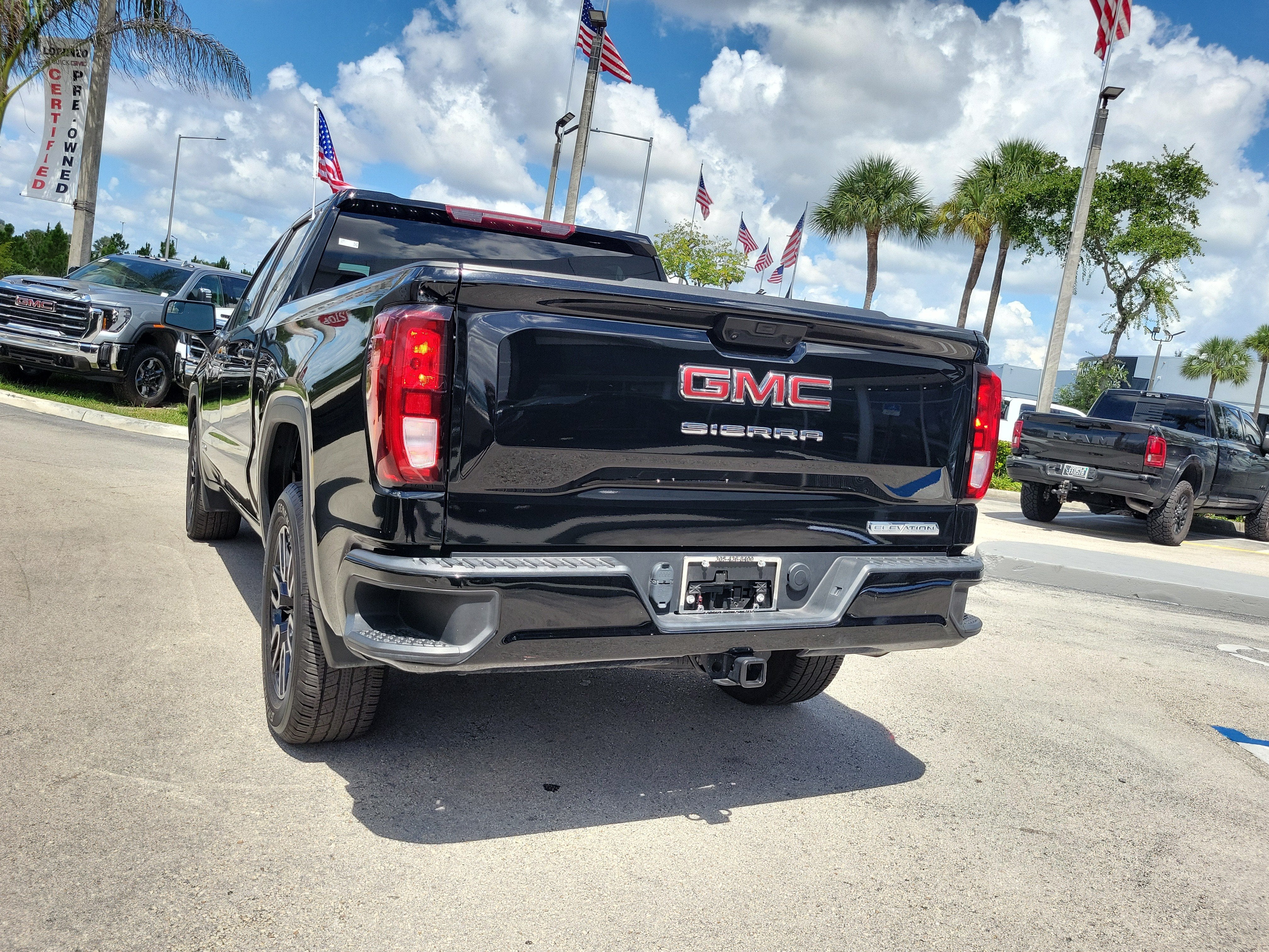 2024 GMC Sierra 1500 Elevation