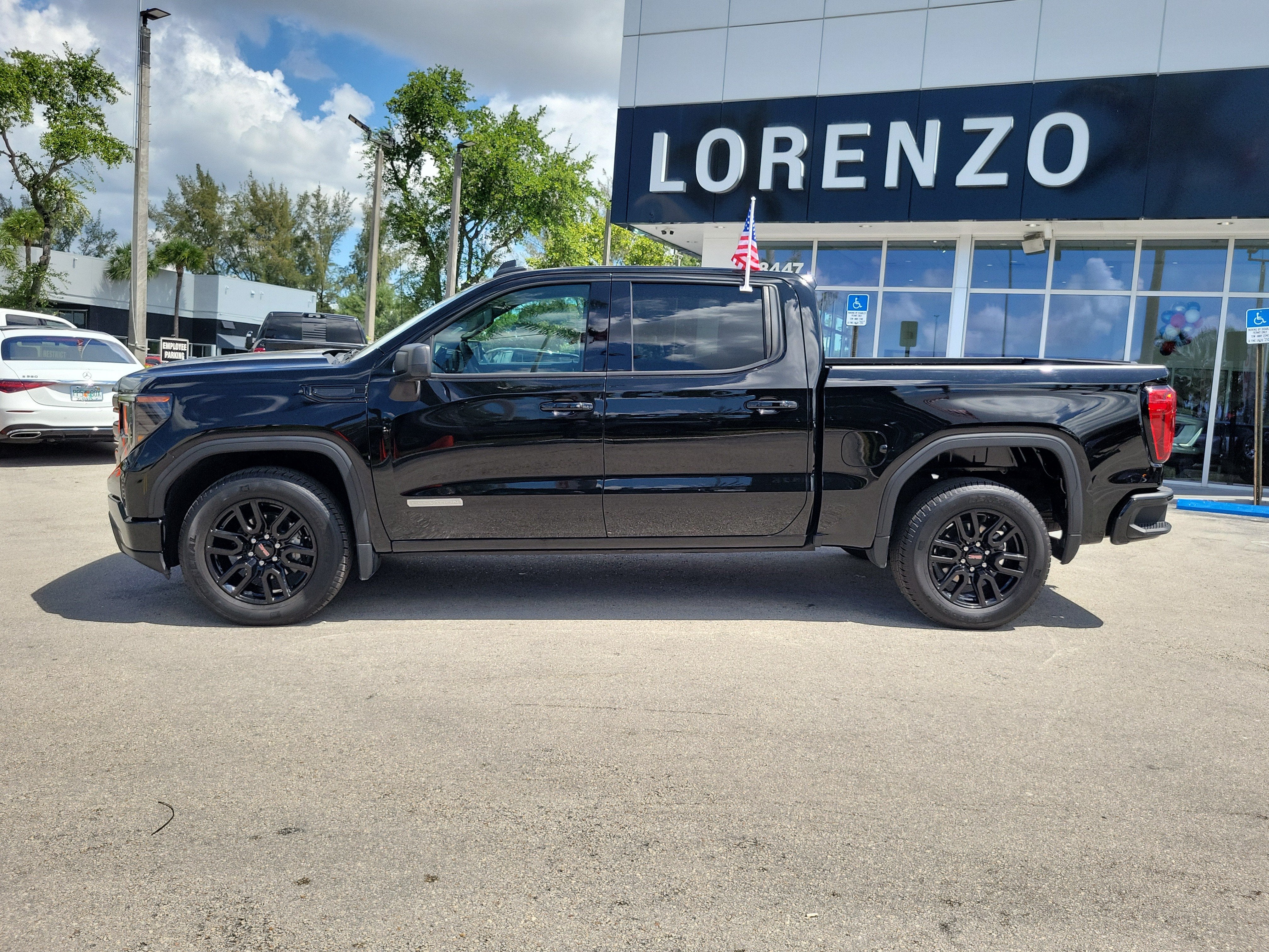 2024 GMC Sierra 1500 Elevation