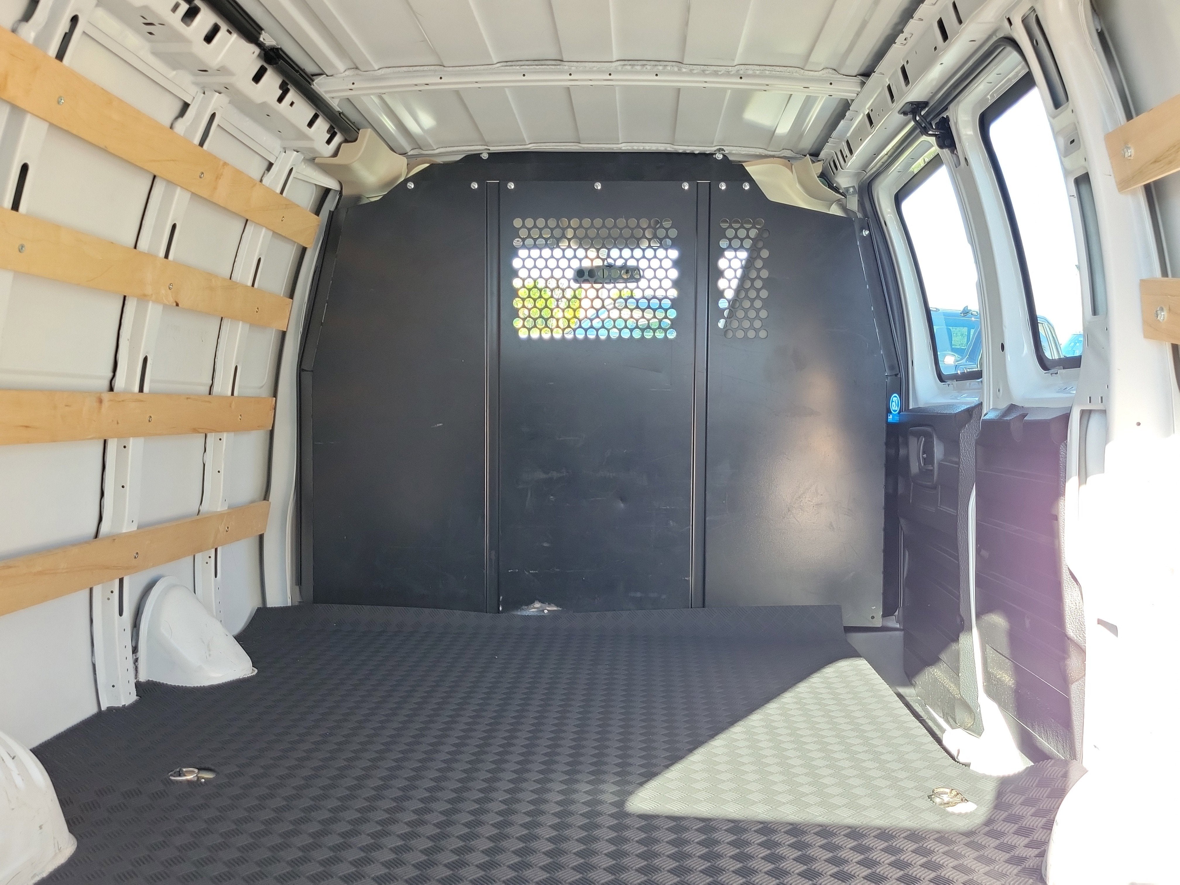 2024 GMC Savana Cargo 2500 Work Van