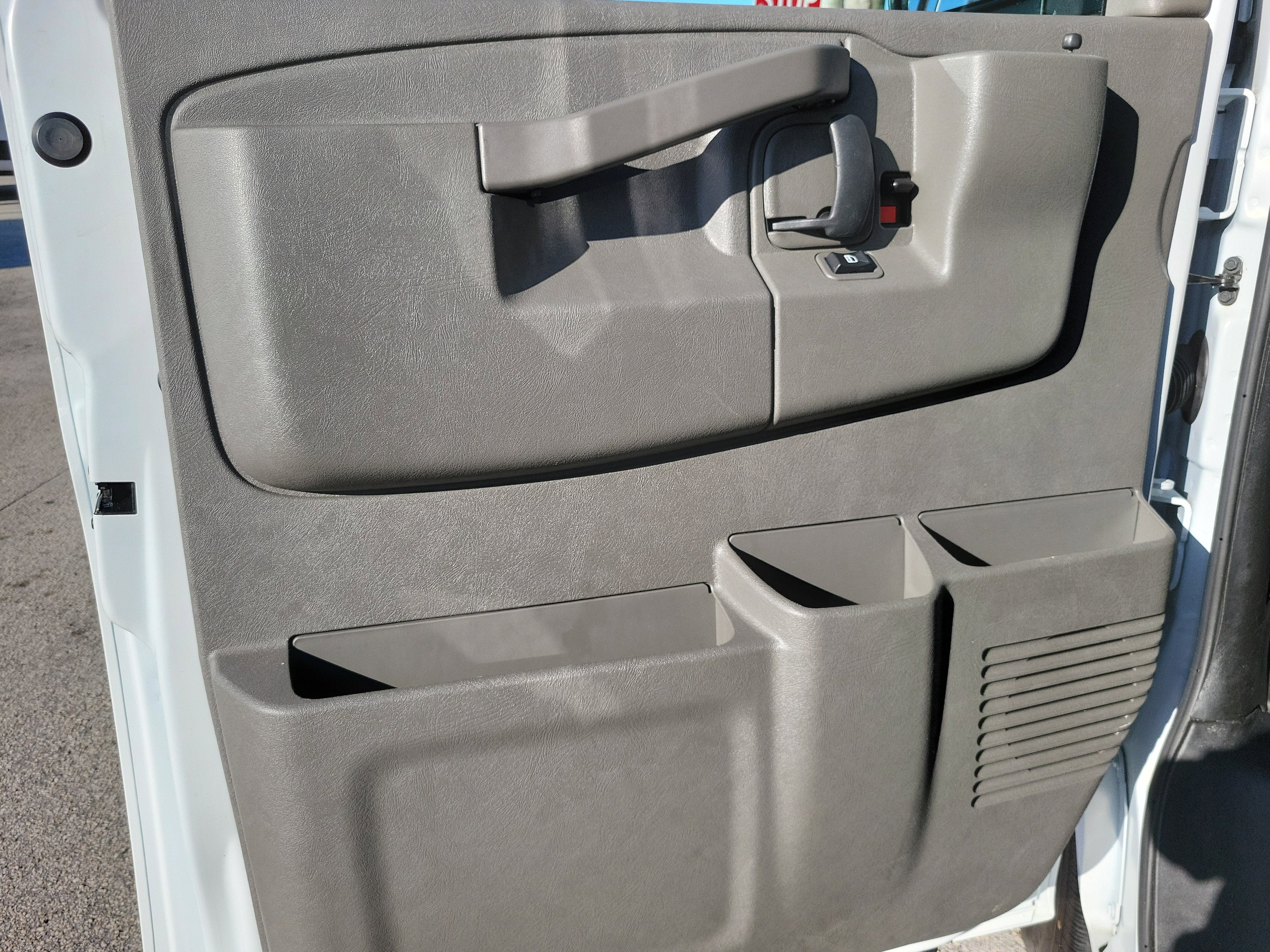 2024 GMC Savana Cargo 2500 Work Van