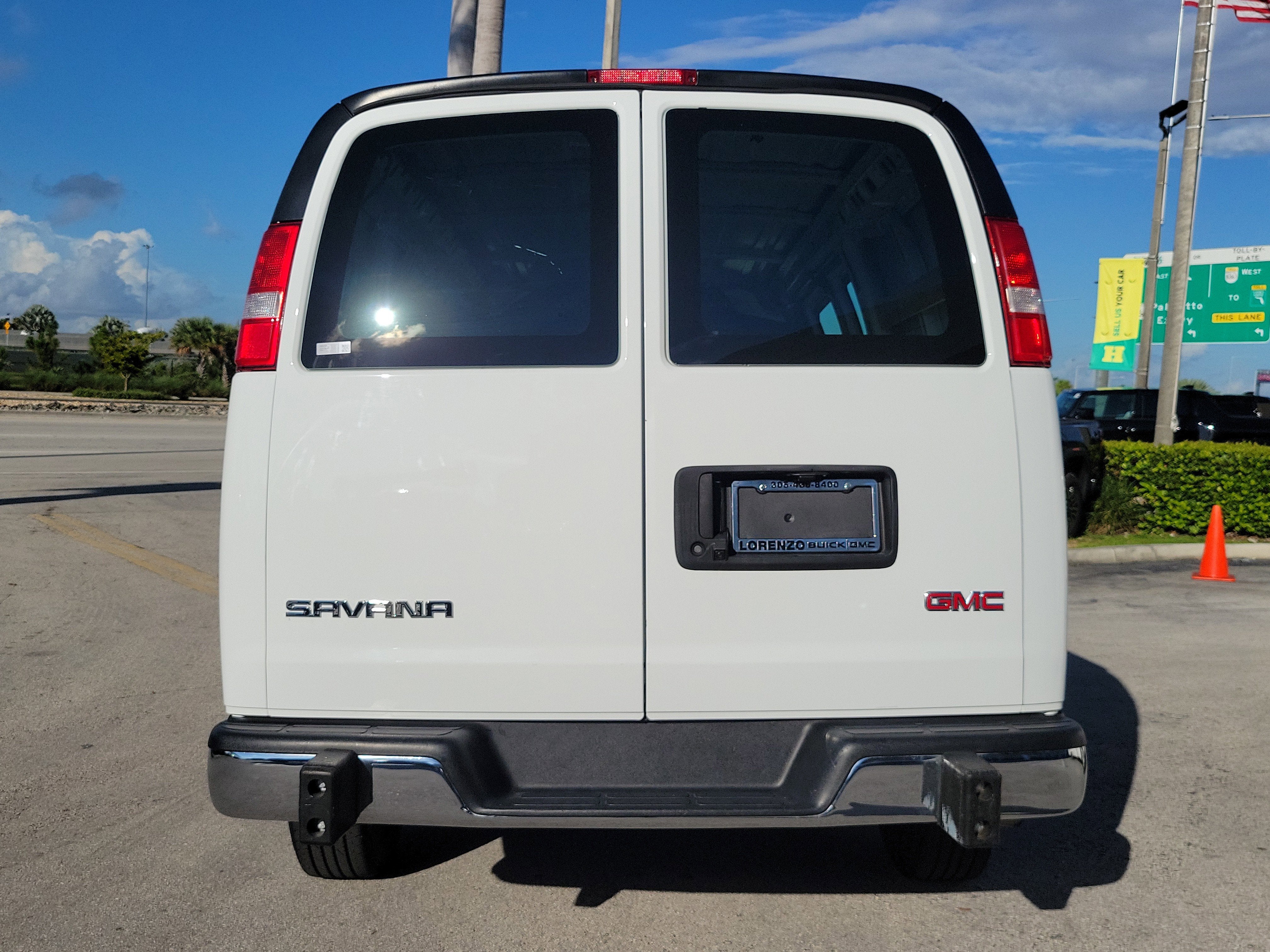 2024 GMC Savana Cargo 2500 Work Van