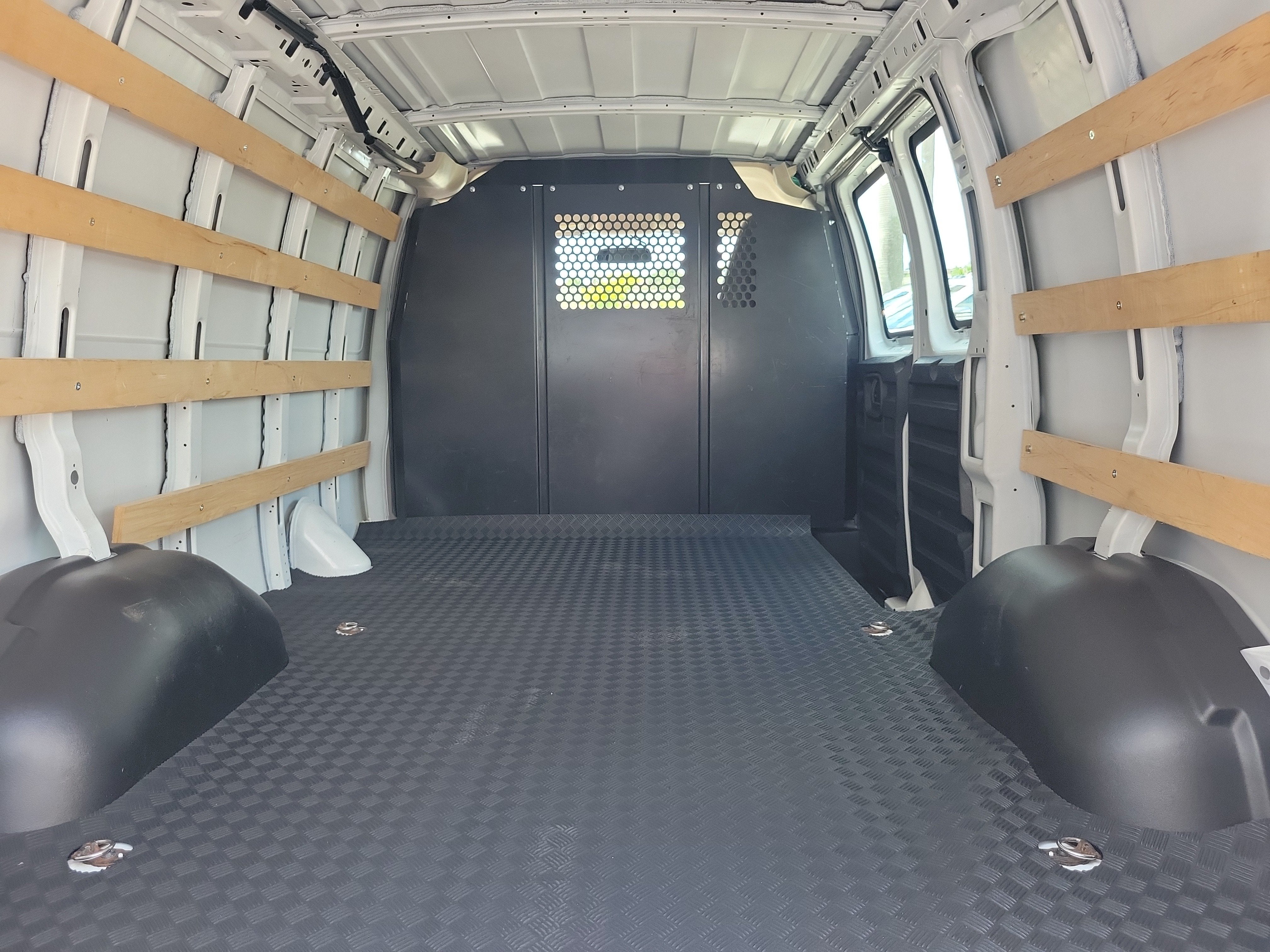 2025 GMC Savana Cargo Work Van