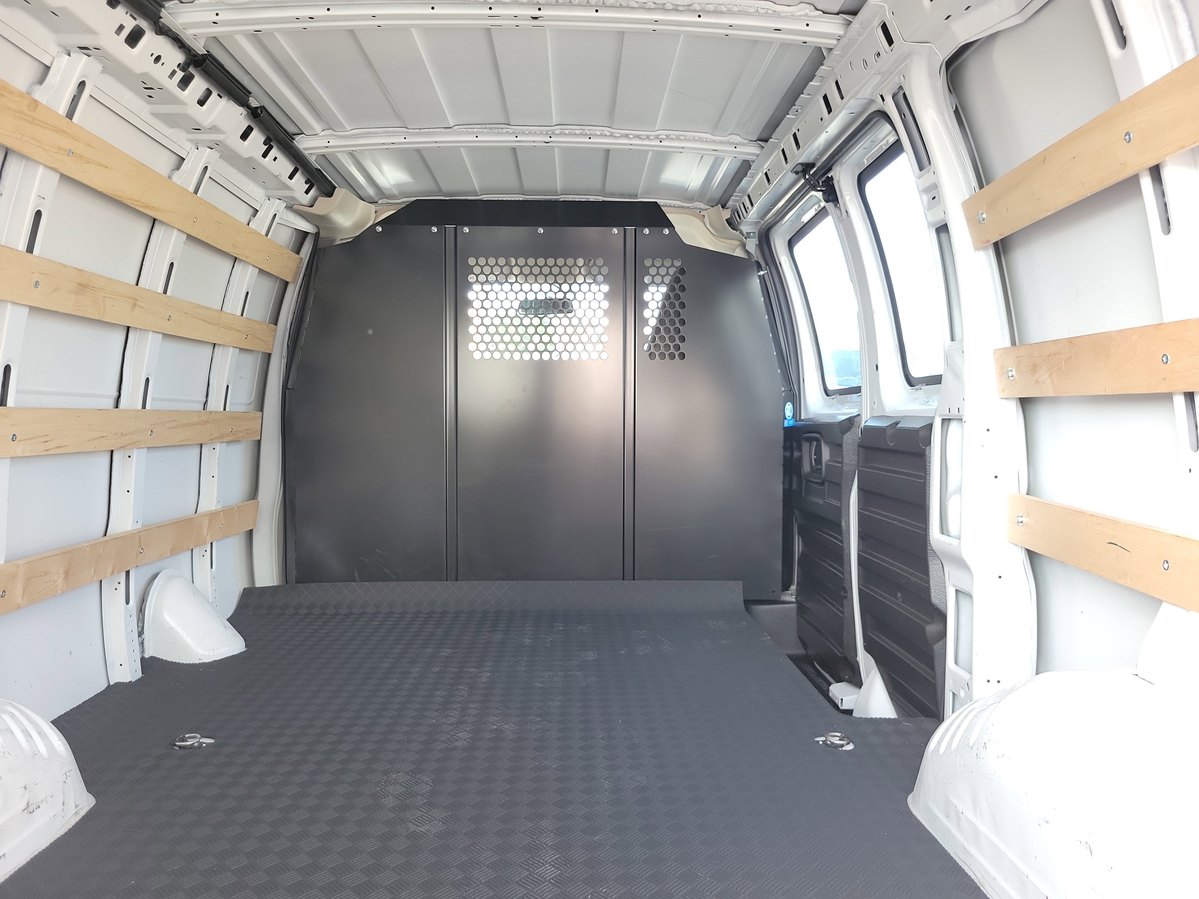 2024 GMC Savana Cargo 2500 Work Van