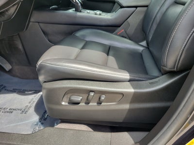 2023 Cadillac XT4 FWD Premium Luxury