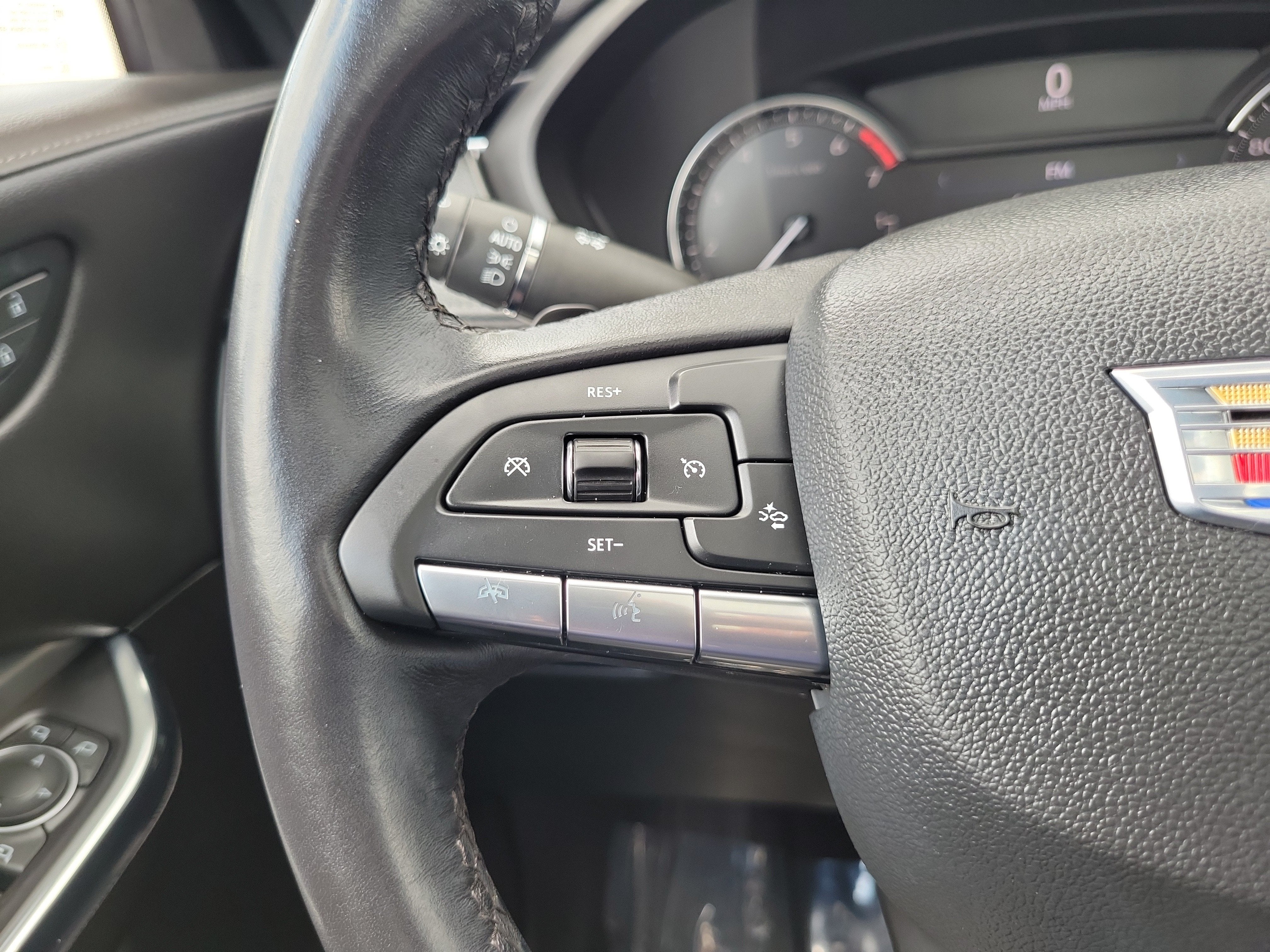 2023 Cadillac XT4 FWD Premium Luxury