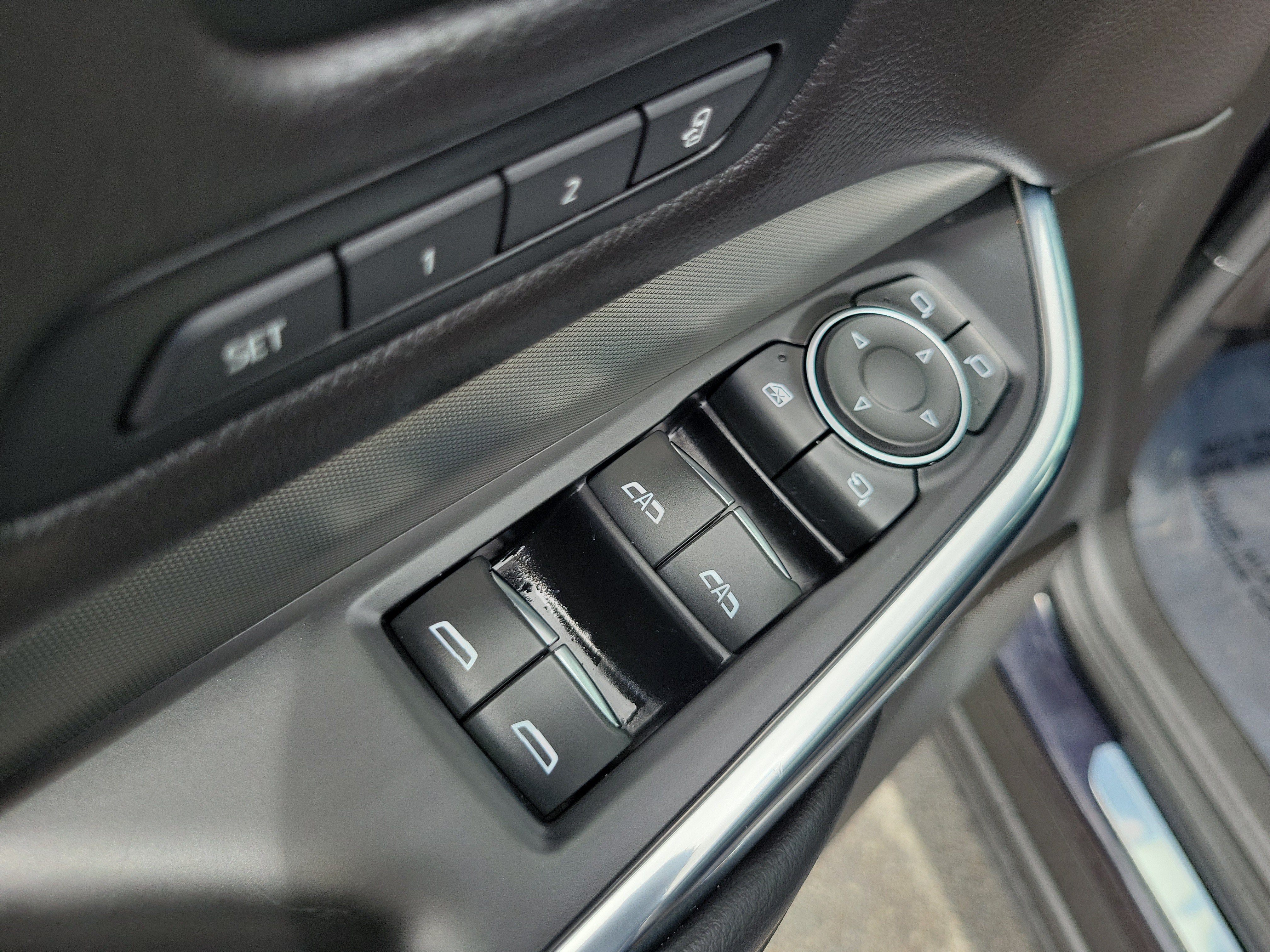 2023 Cadillac XT4 FWD Premium Luxury