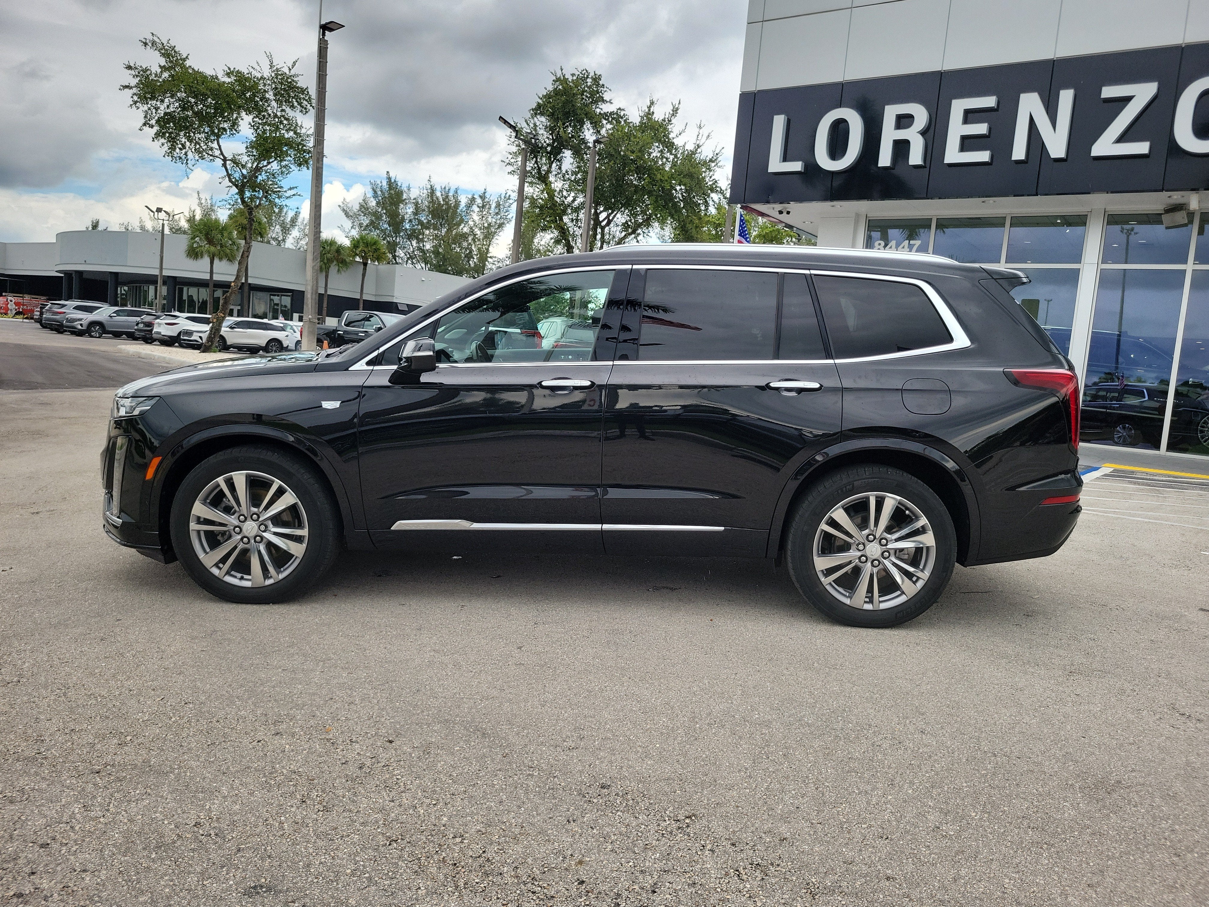 2023 Cadillac XT6 FWD Premium Luxury