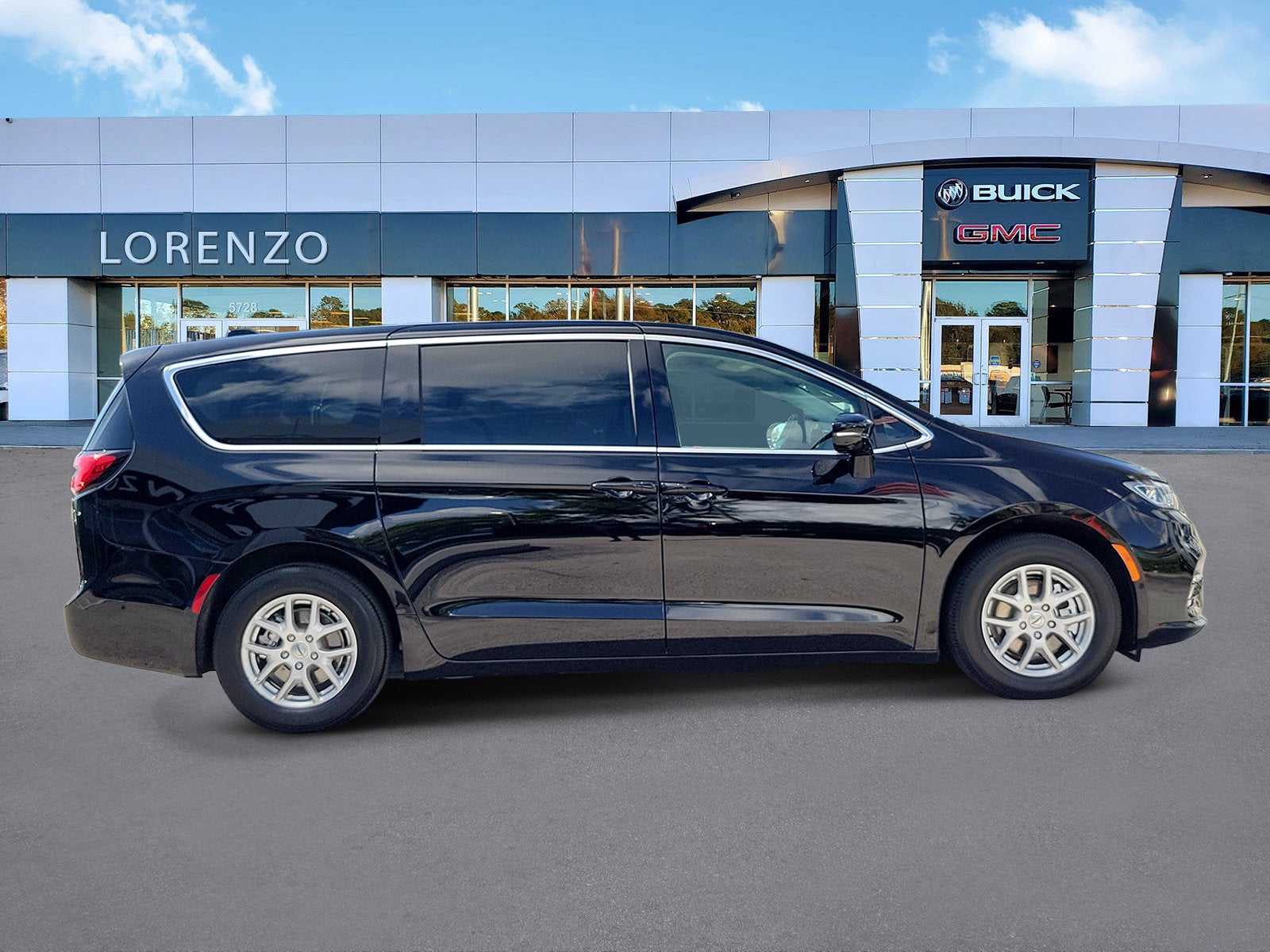 2024 Chrysler Pacifica Touring L