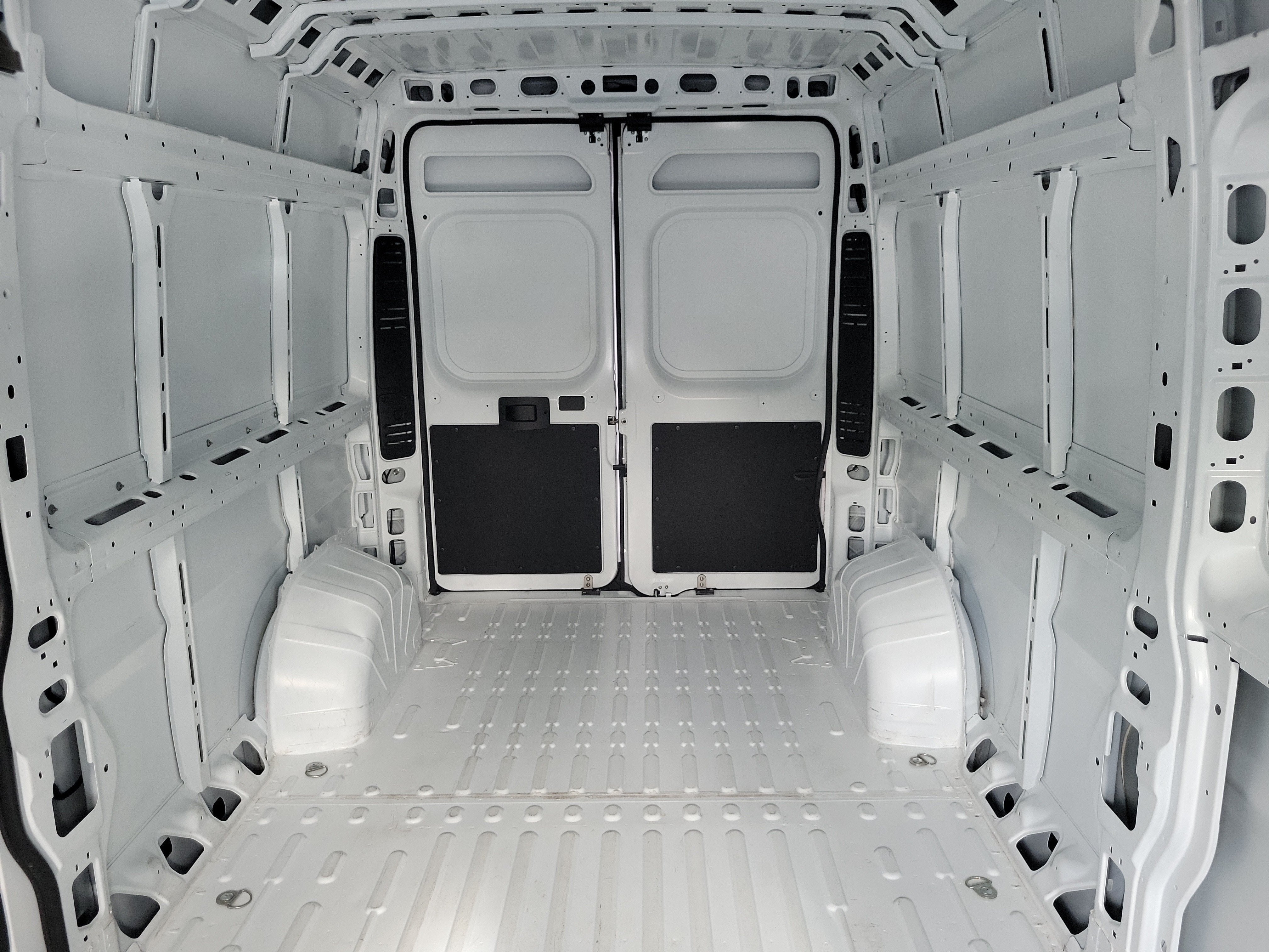 2026 RAM ProMaster Cargo Van Tradesman