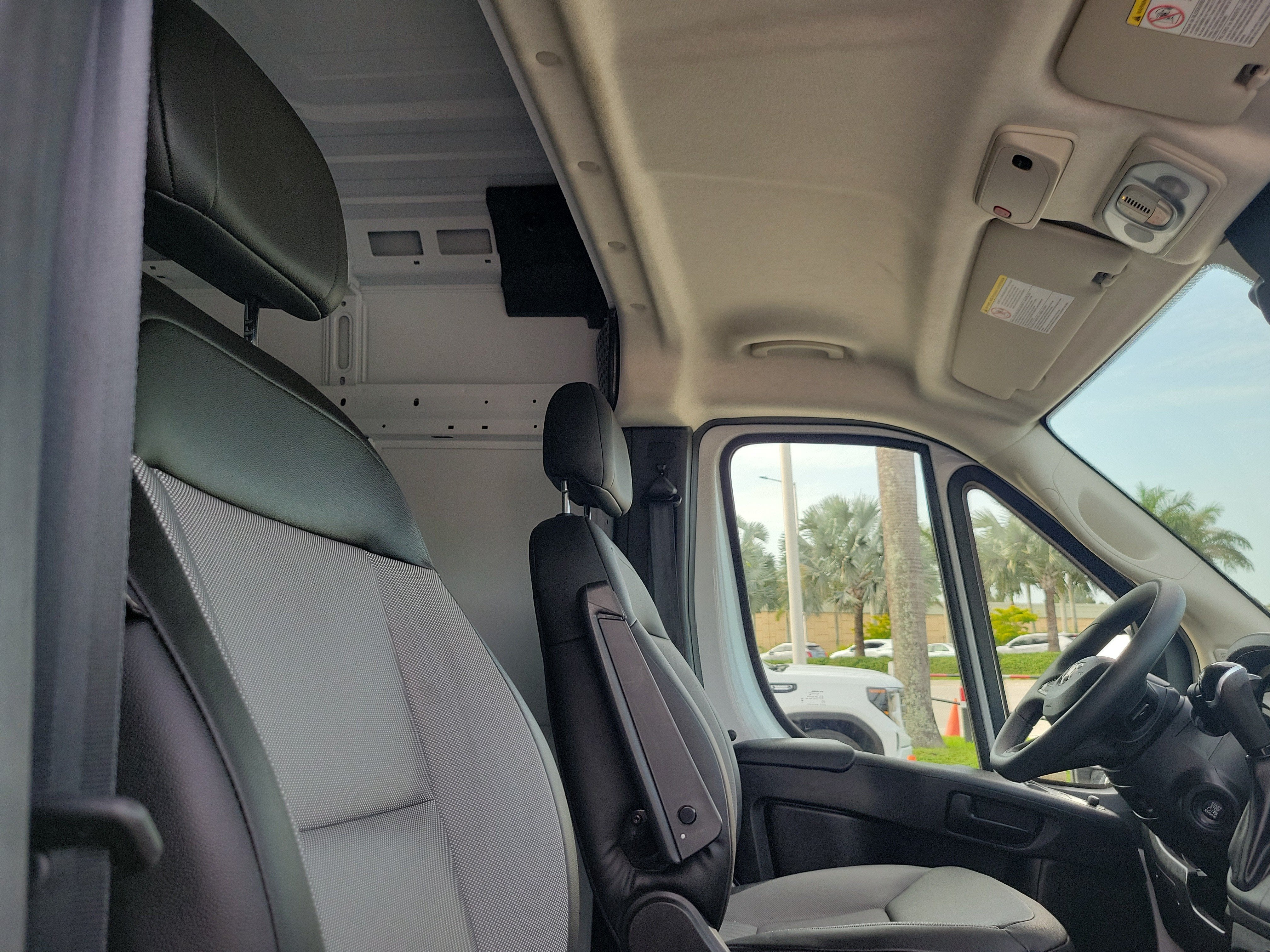 2026 RAM ProMaster Cargo Van Tradesman