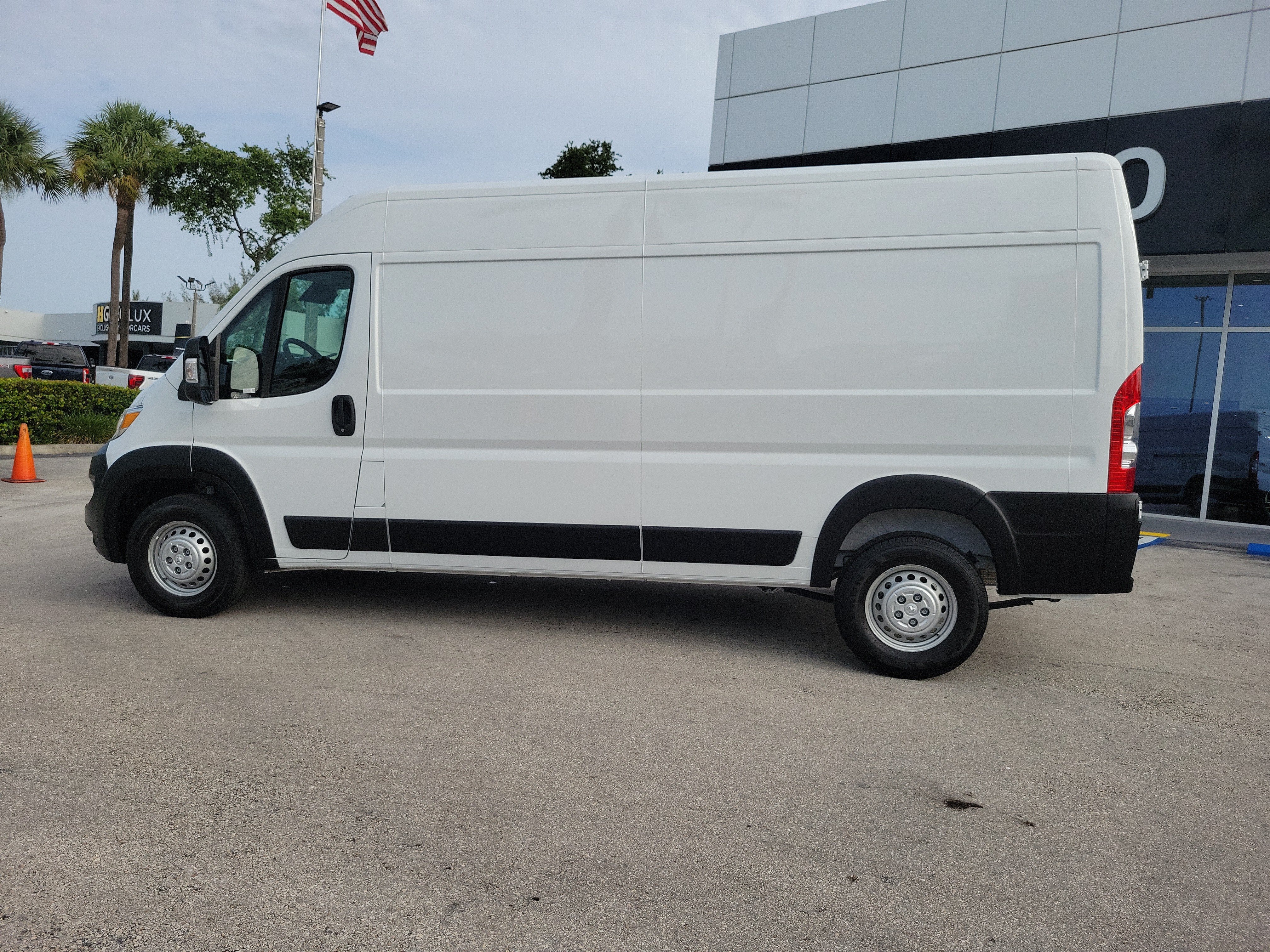 2026 RAM ProMaster Cargo Van Tradesman