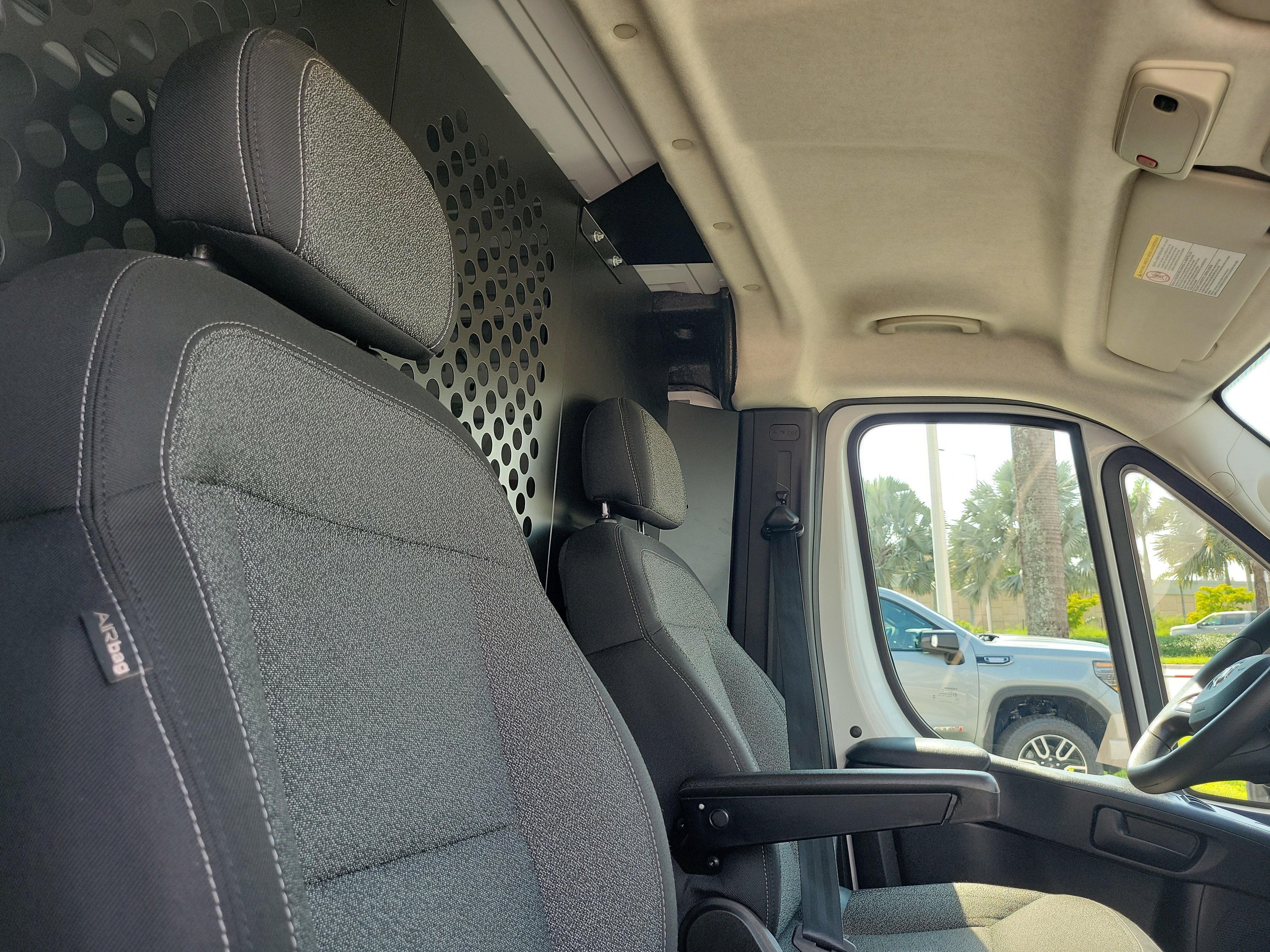 2025 RAM ProMaster Cargo Van Tradesman