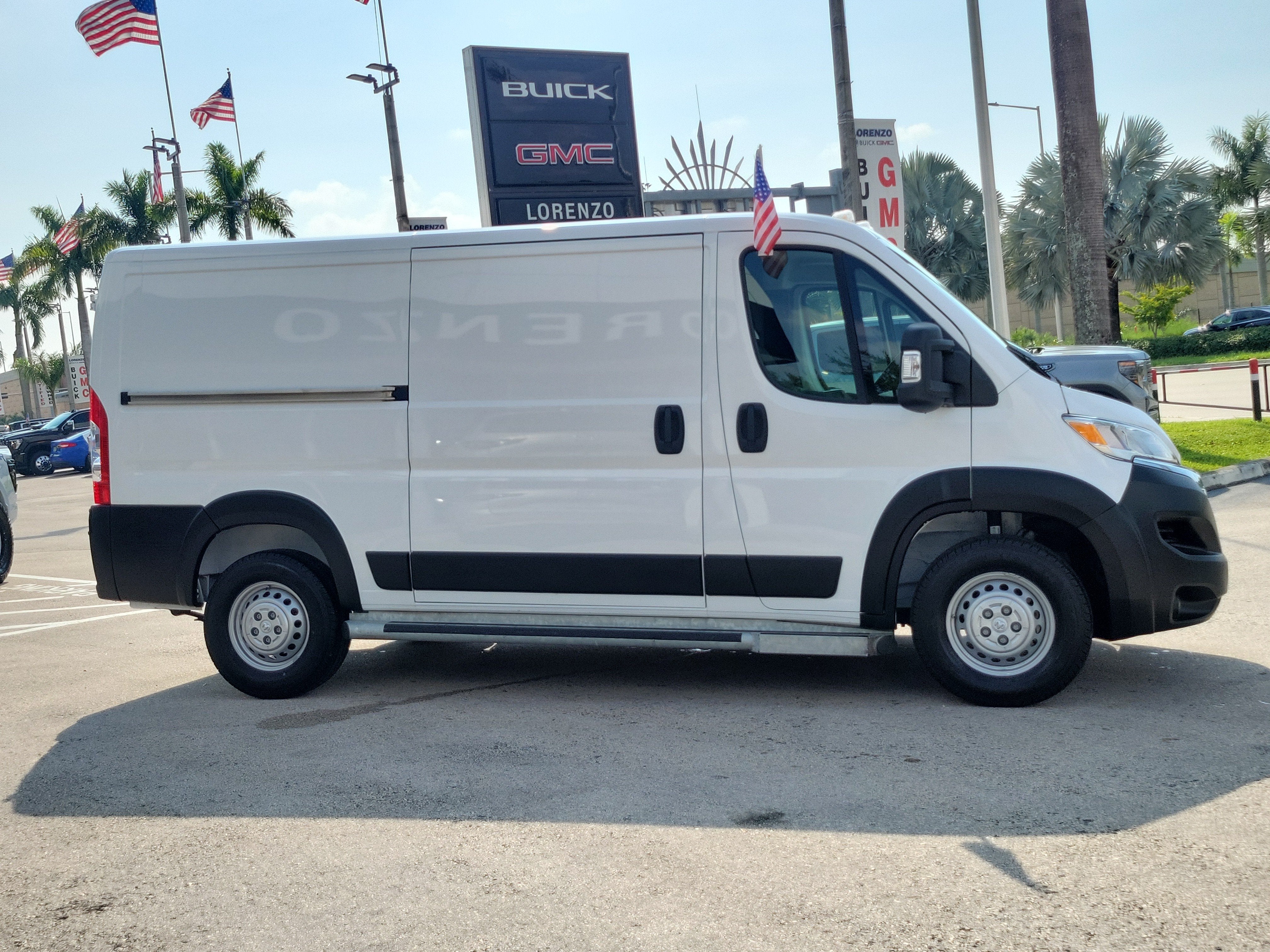 2025 RAM ProMaster Cargo Van Tradesman