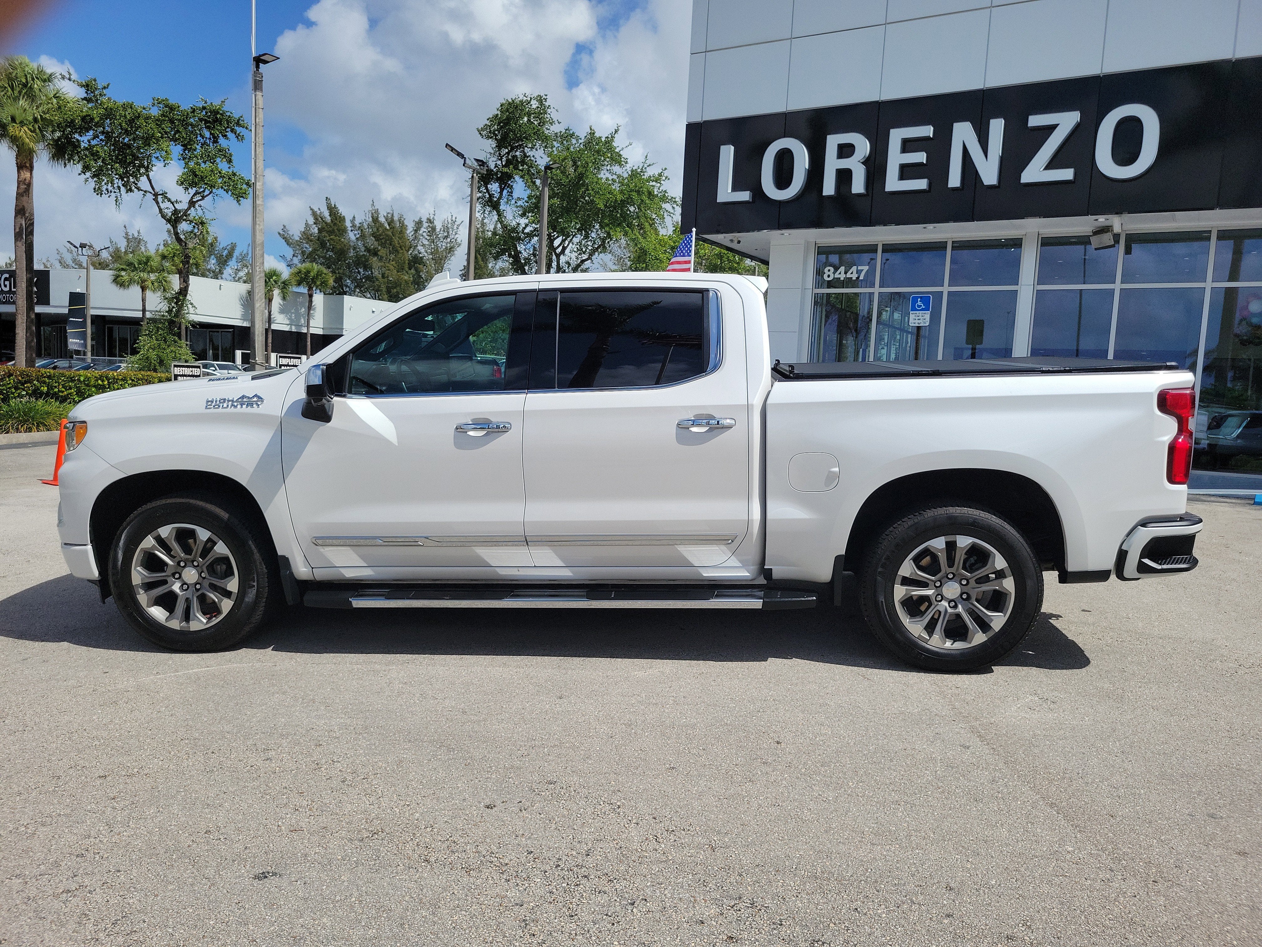 2023 Chevrolet Silverado 1500 High Country