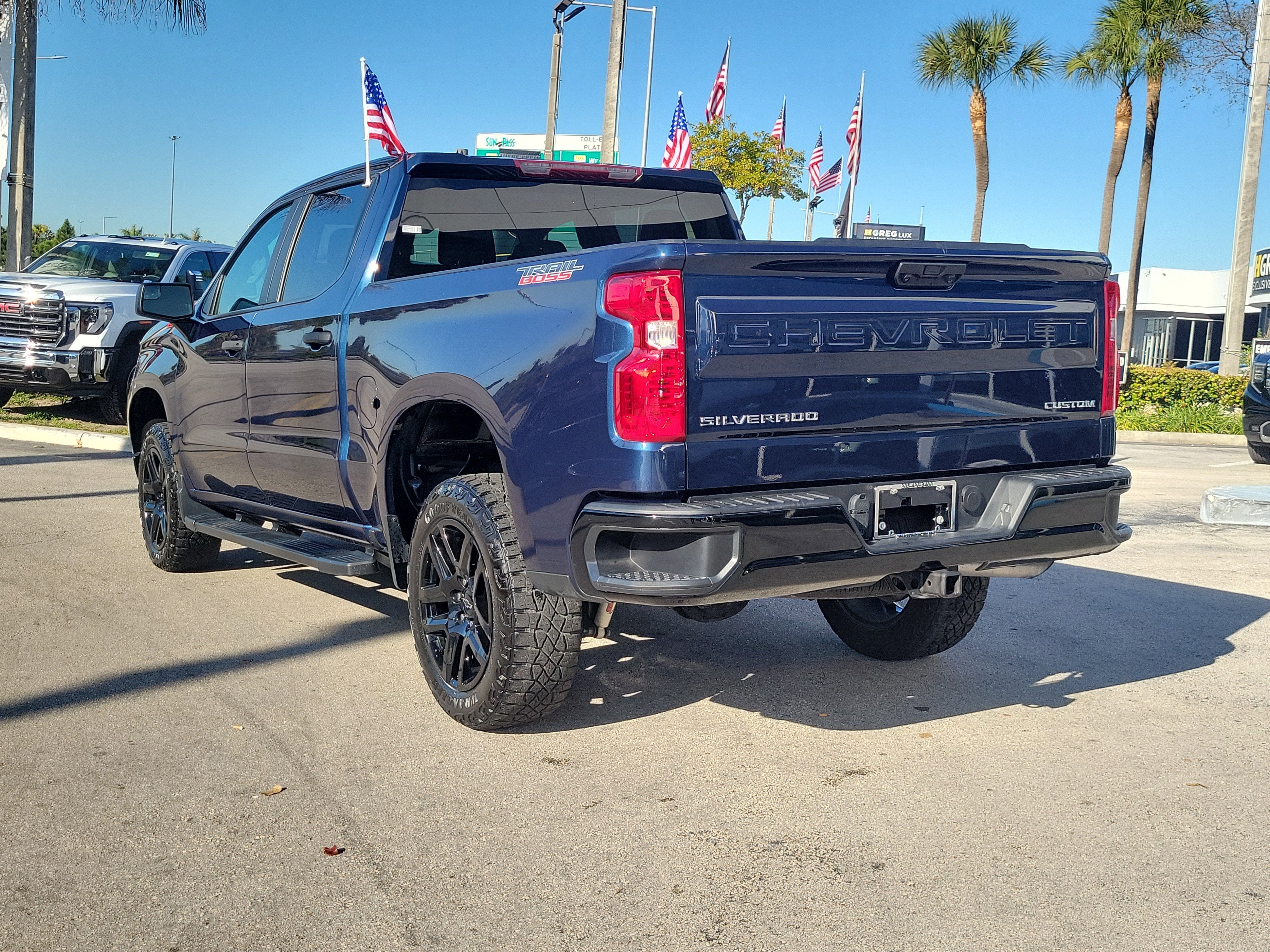 2023 Chevrolet Silverado 1500 Custom Trail Boss