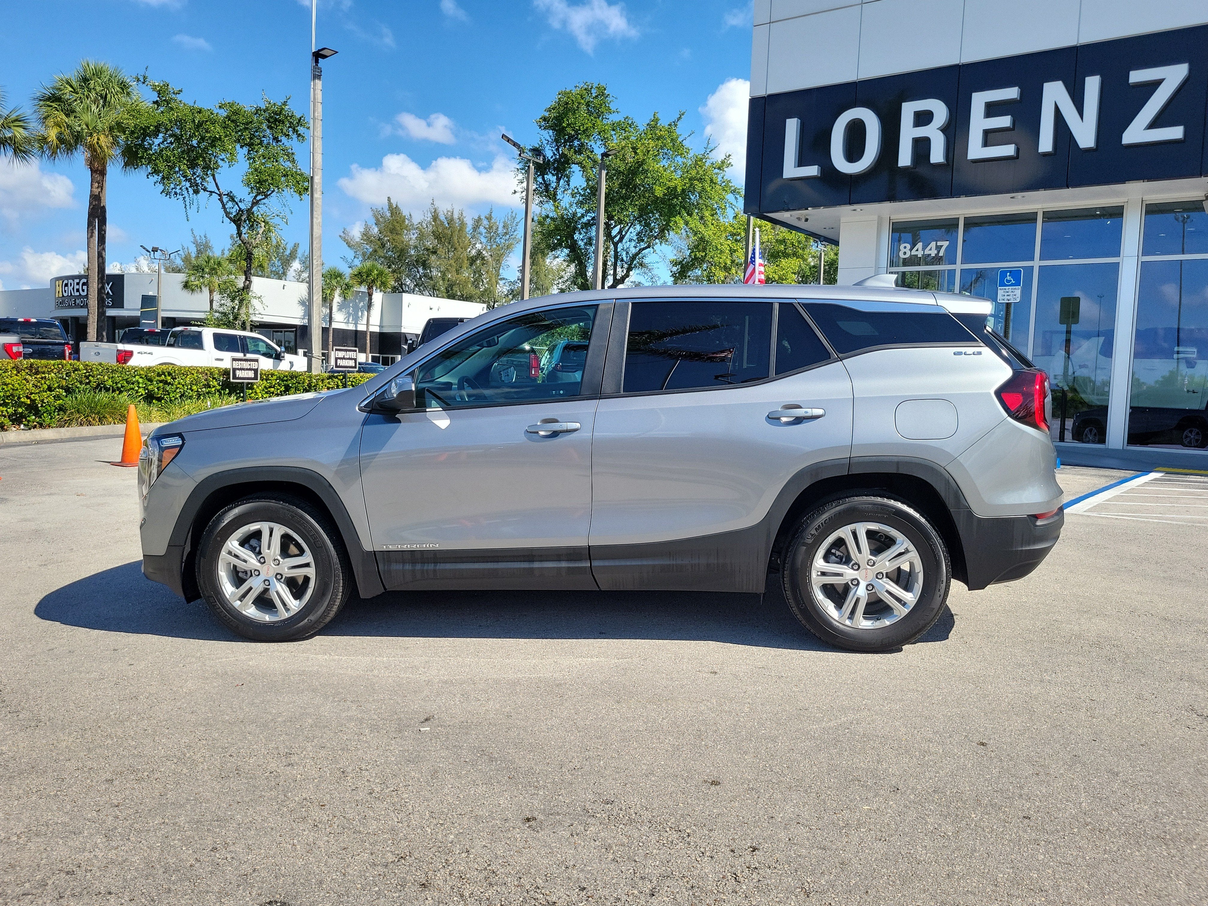 2024 GMC Terrain SLE
