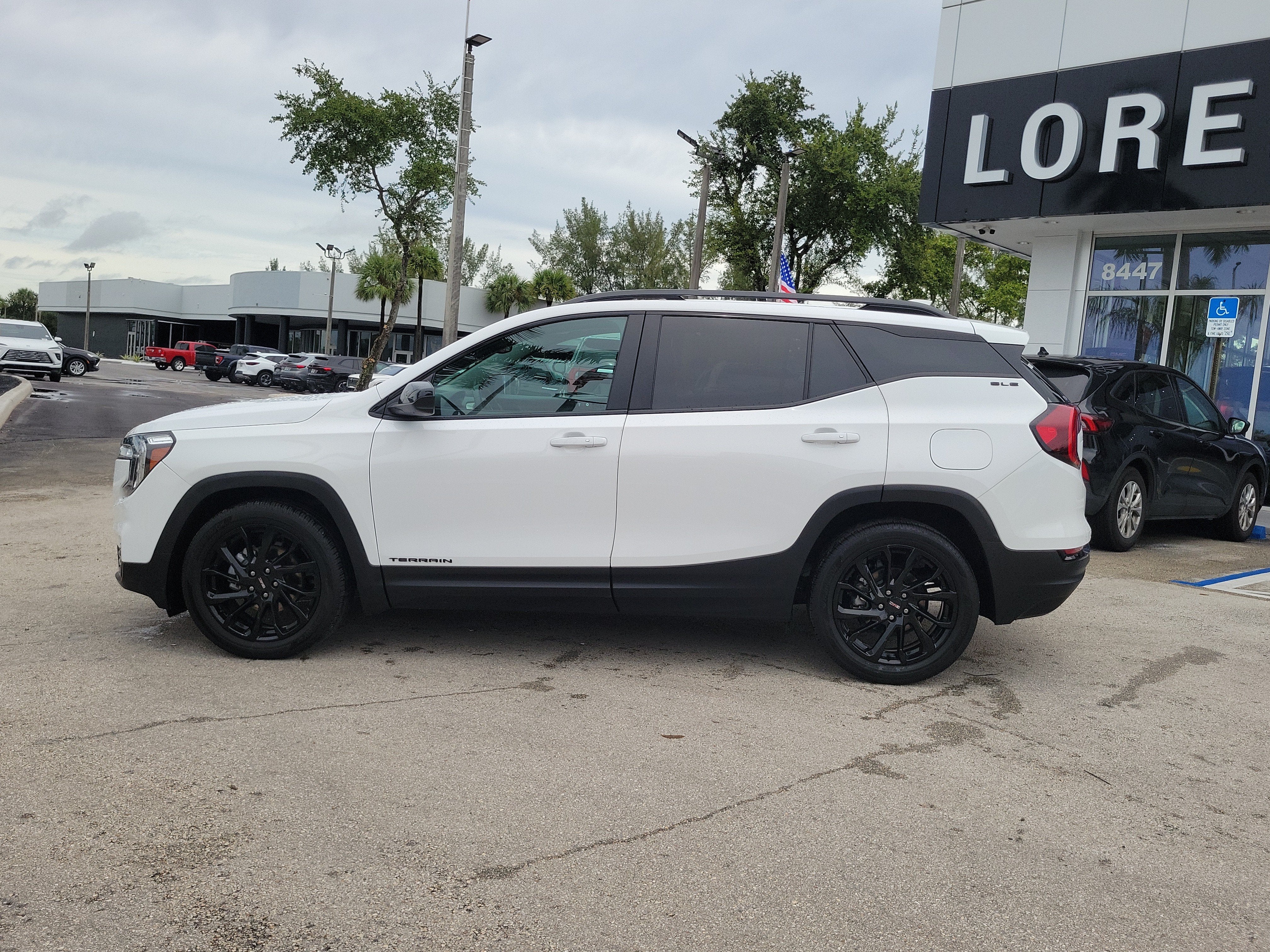2024 GMC Terrain SLE