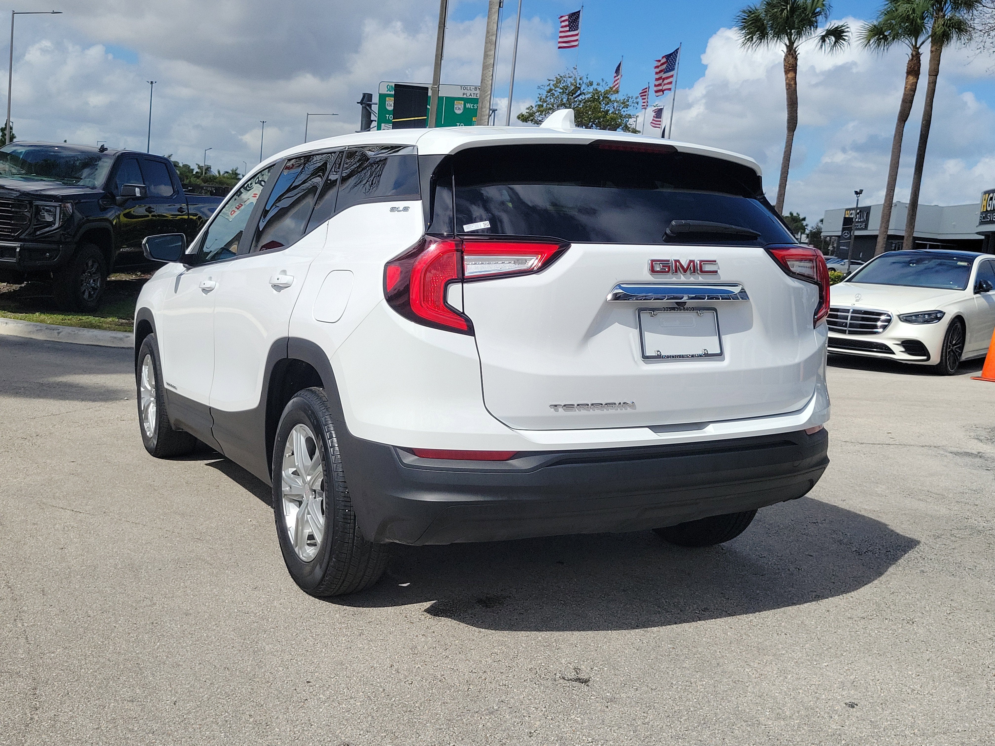 2023 GMC Terrain SLE