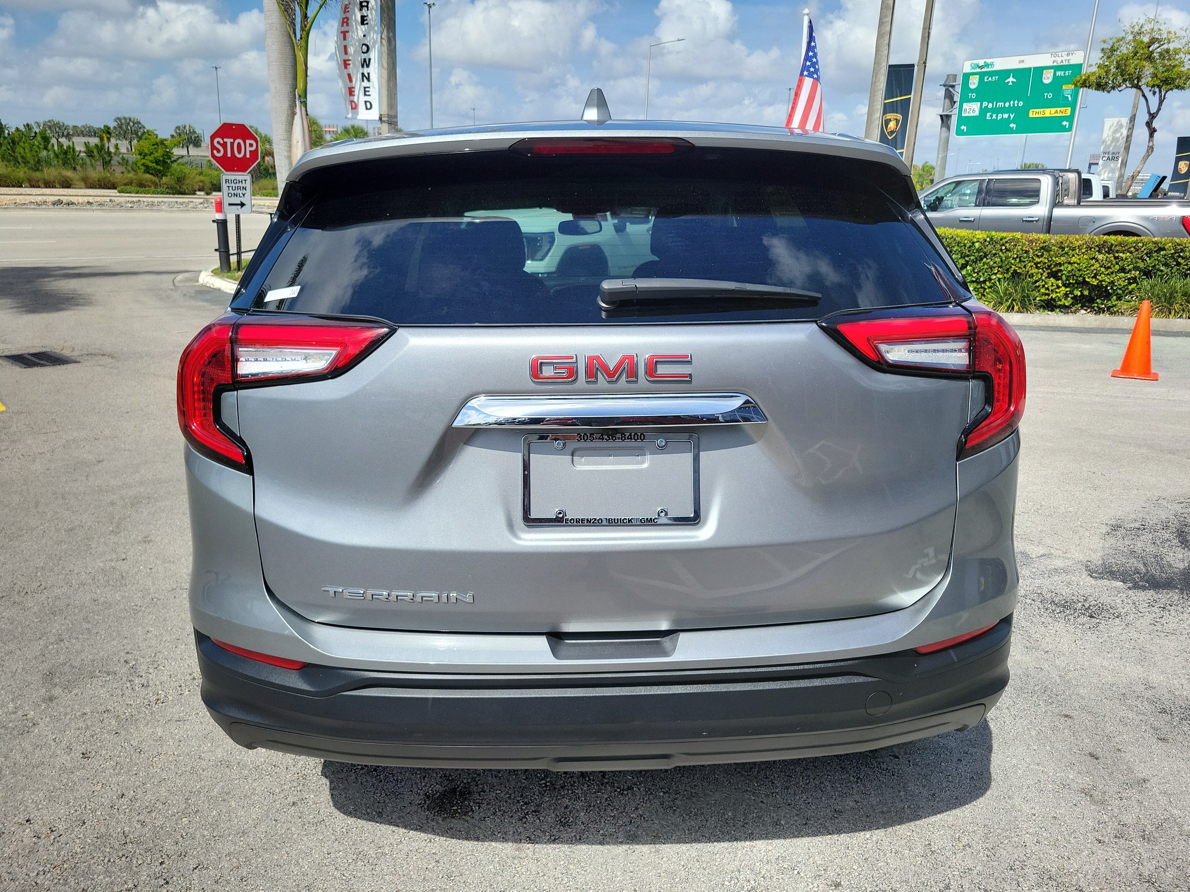 2024 GMC Terrain SLE