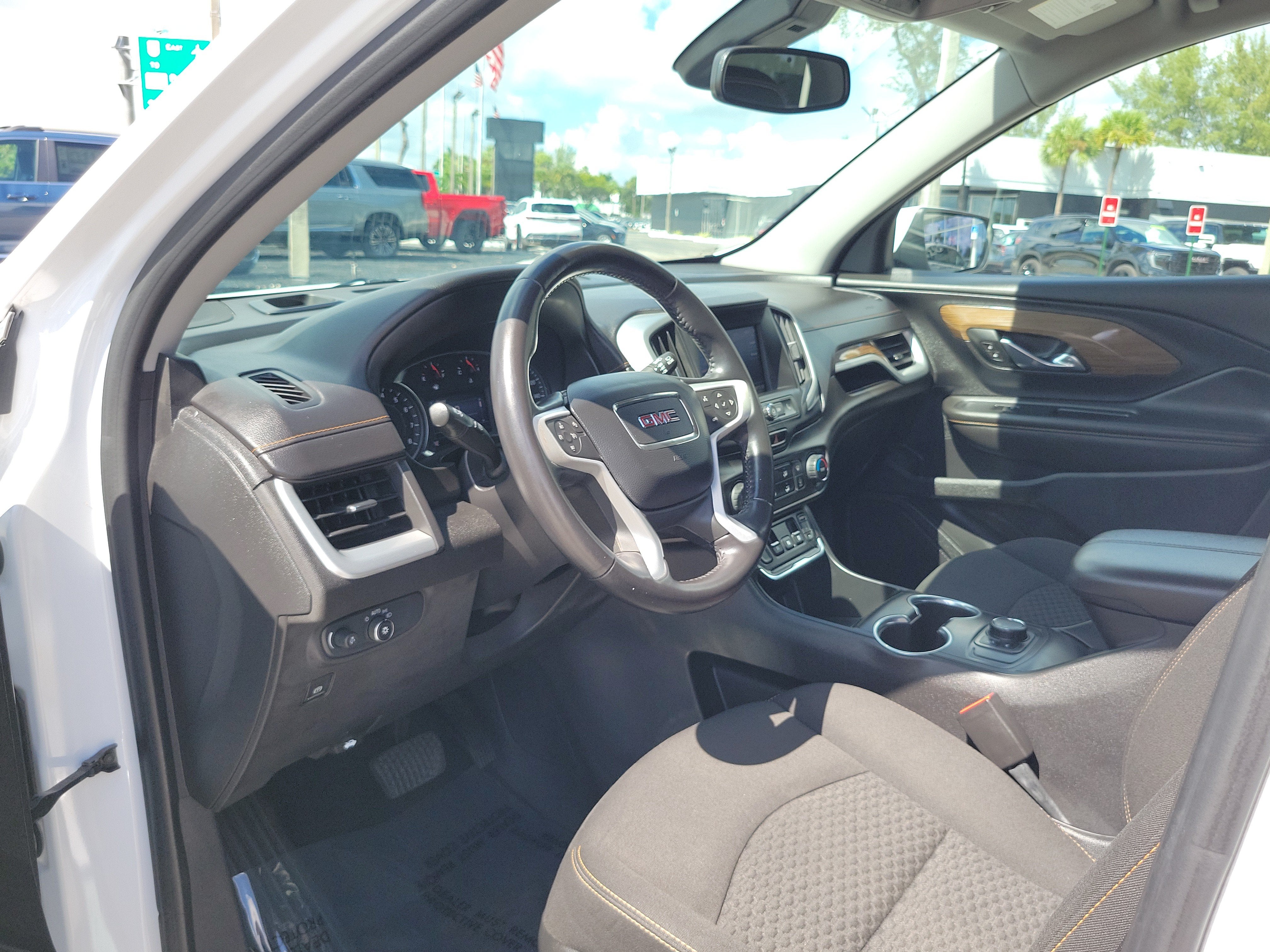 2020 GMC Terrain SLE