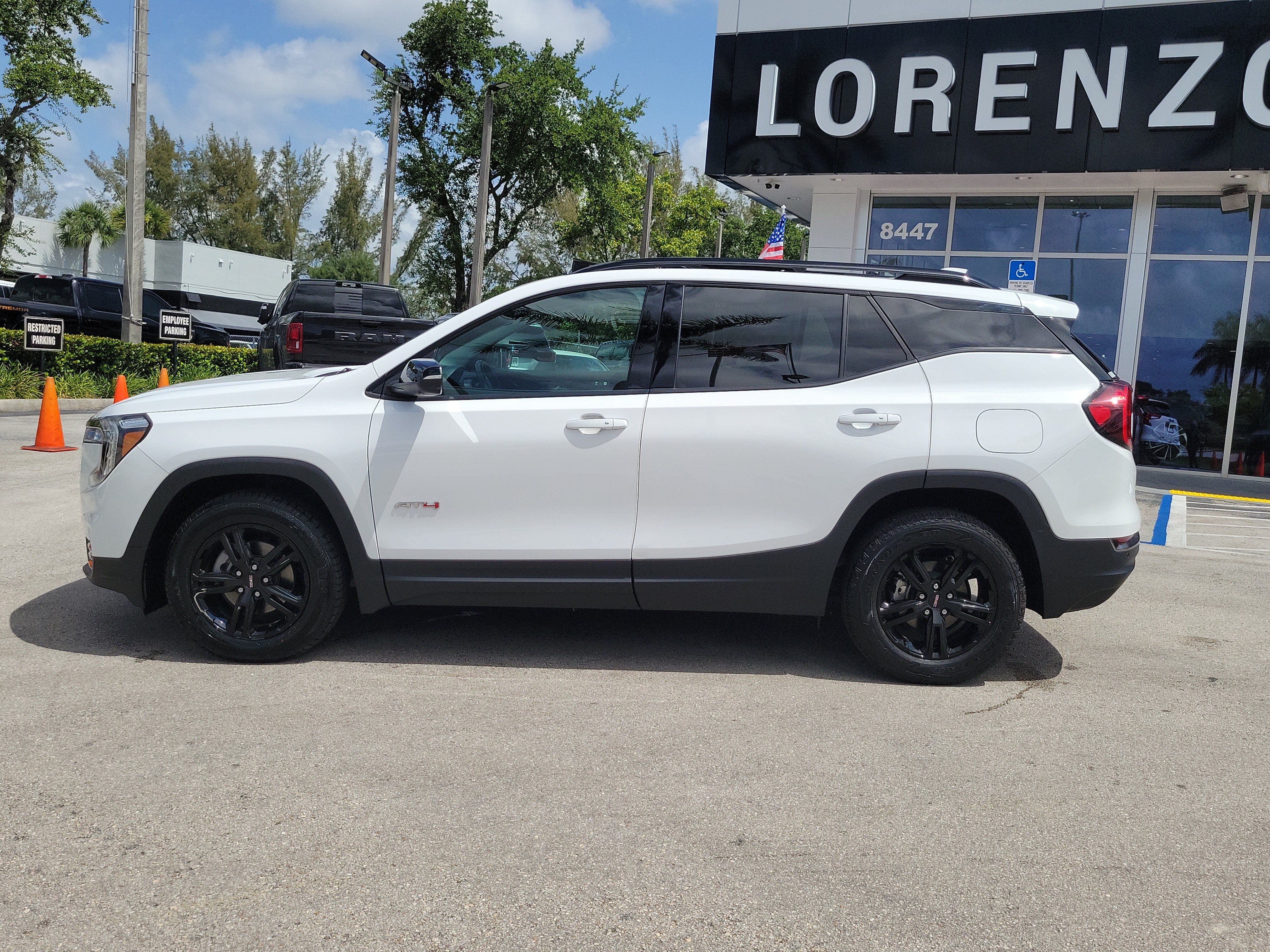 2024 GMC Terrain AT4