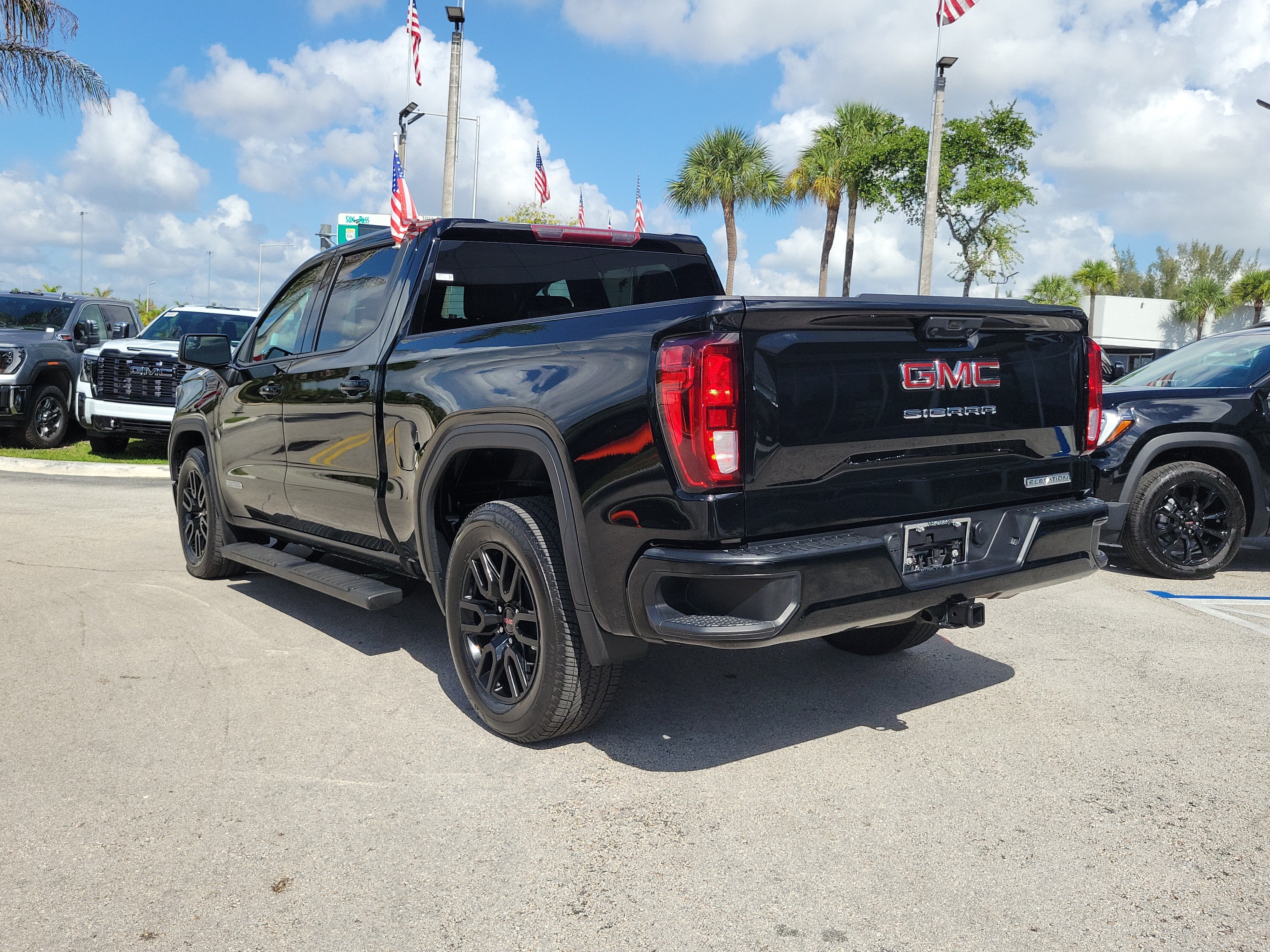 2024 GMC Sierra 1500 Elevation