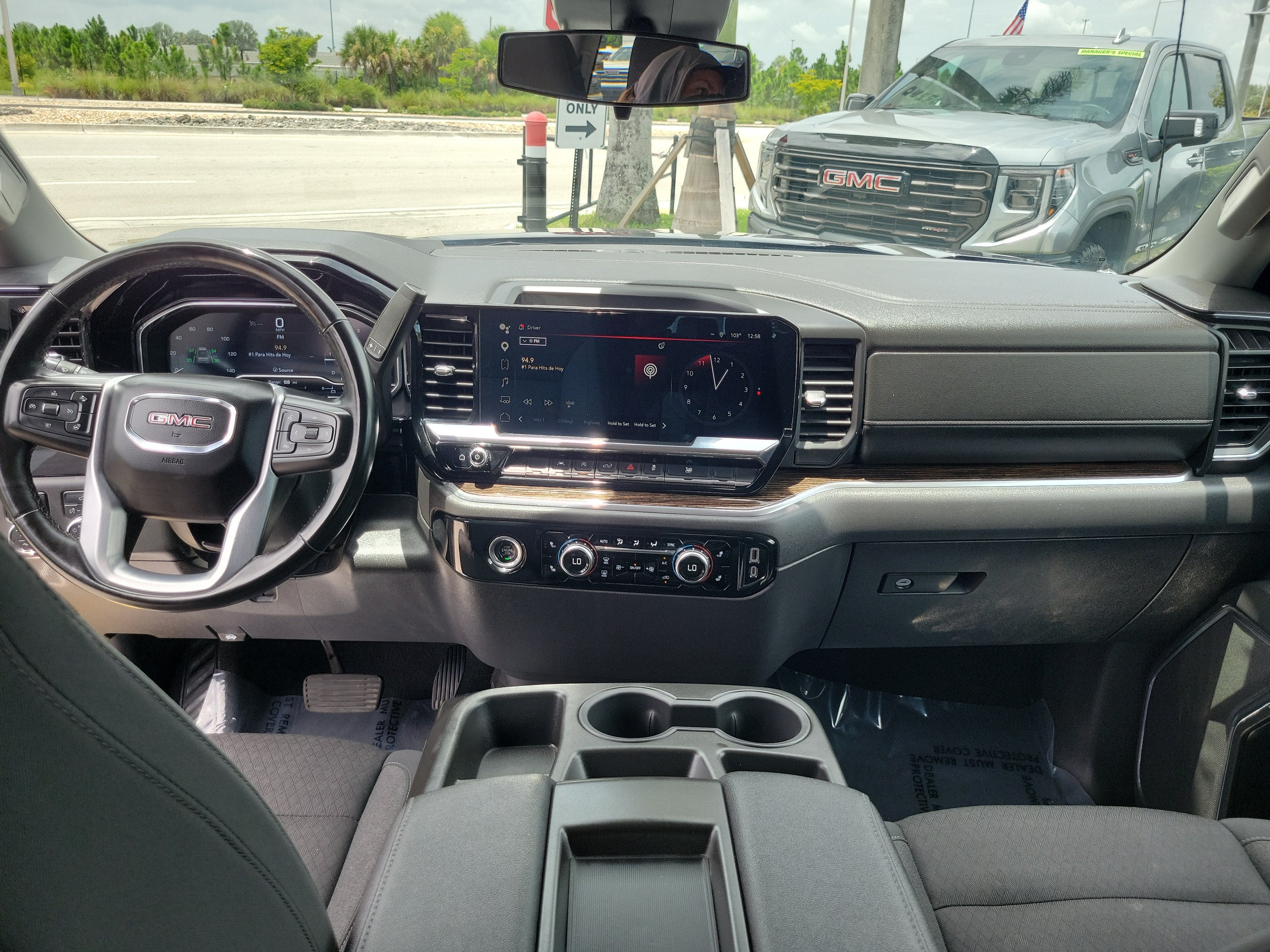 2023 GMC Sierra 1500 Elevation