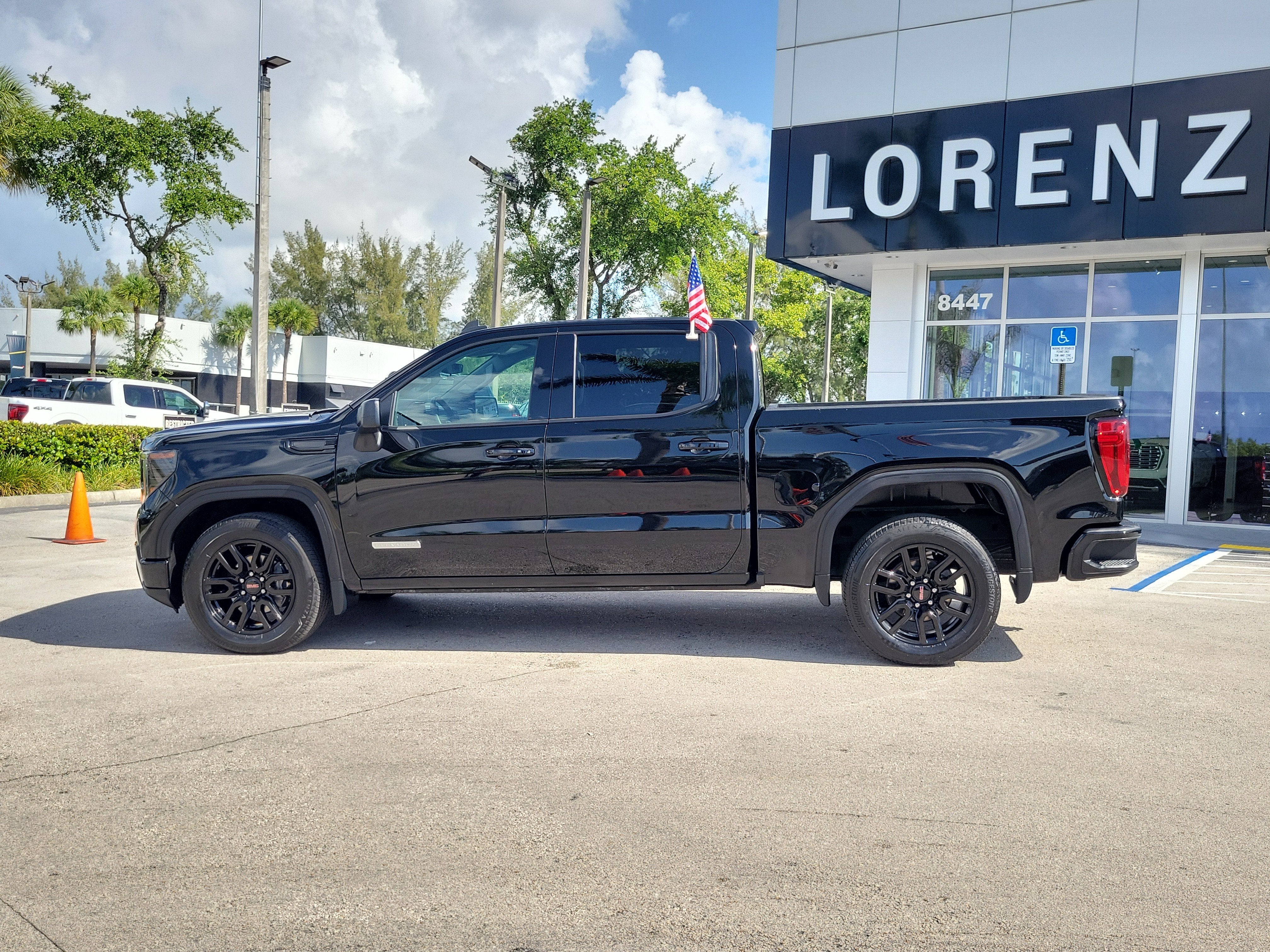 2023 GMC Sierra 1500 Elevation