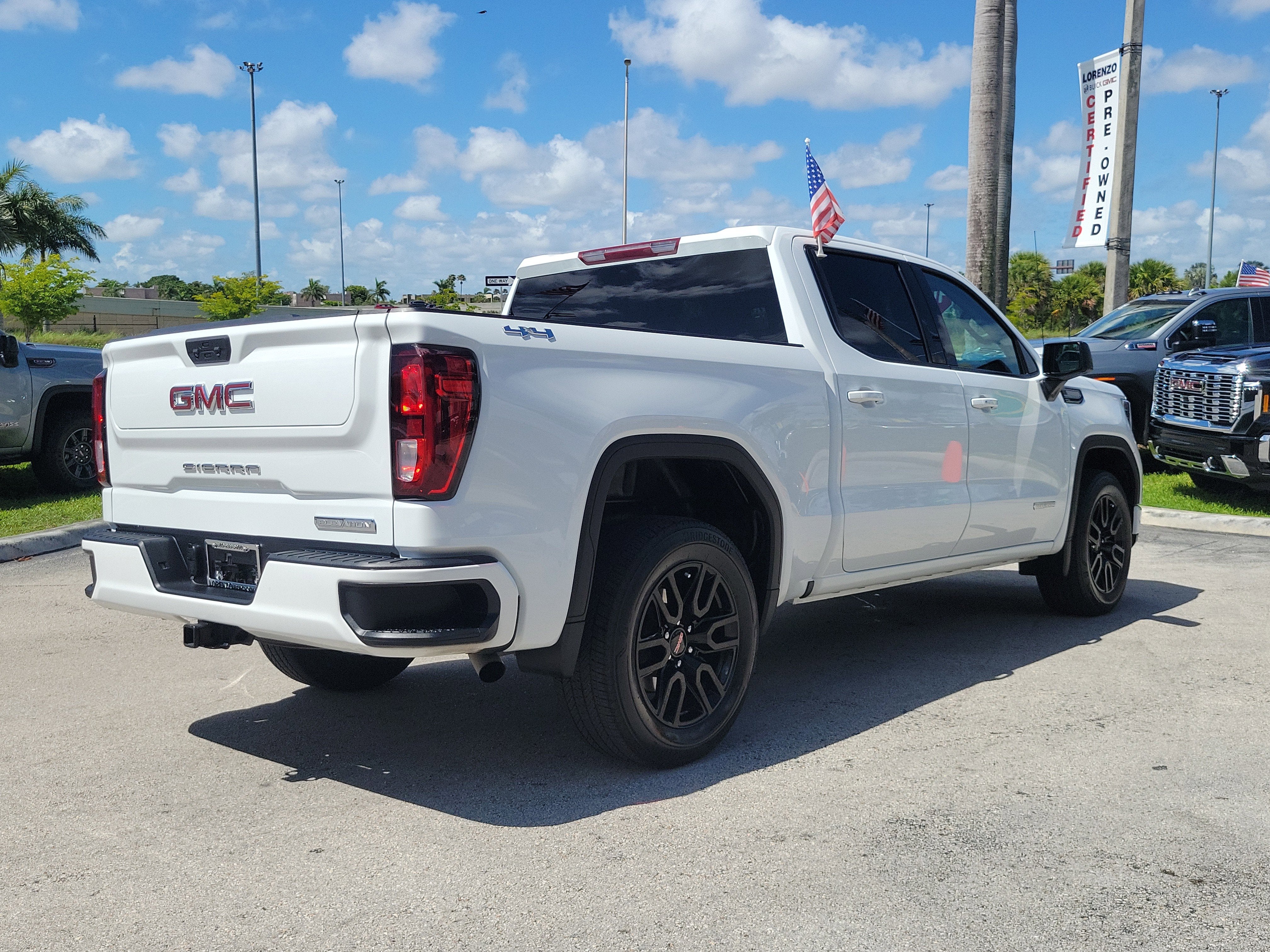 2023 GMC Sierra 1500 Elevation