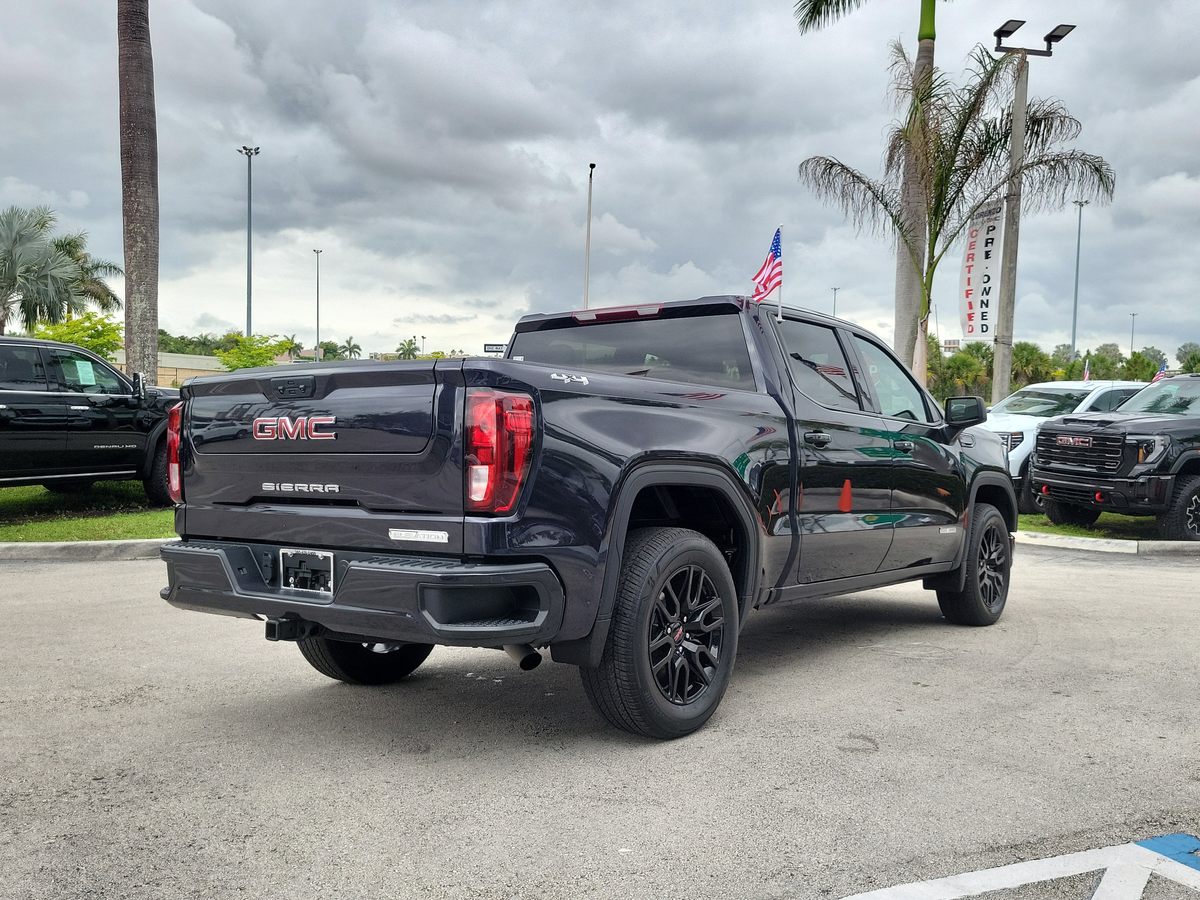 2024 GMC Sierra 1500 Elevation