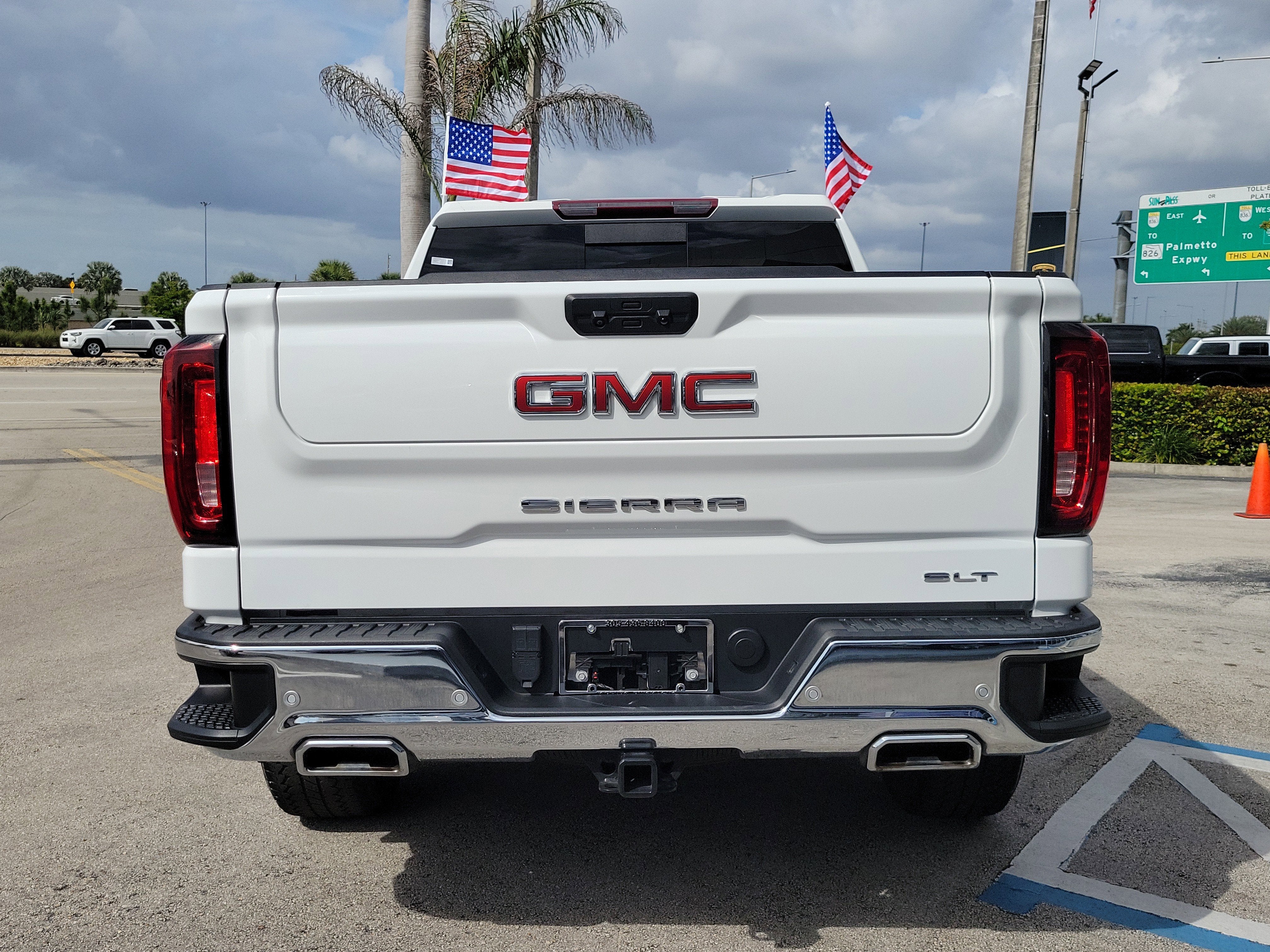 2024 GMC Sierra 1500 SLT