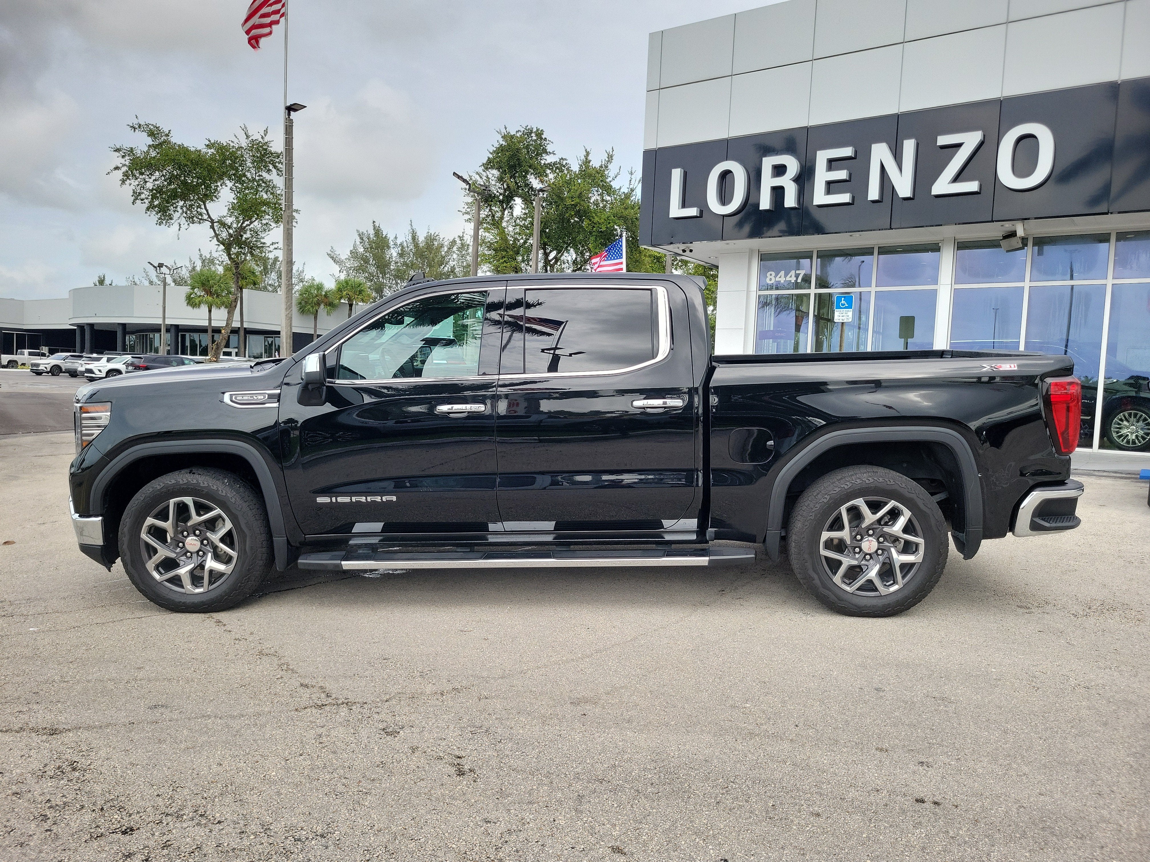 2024 GMC Sierra 1500 SLT