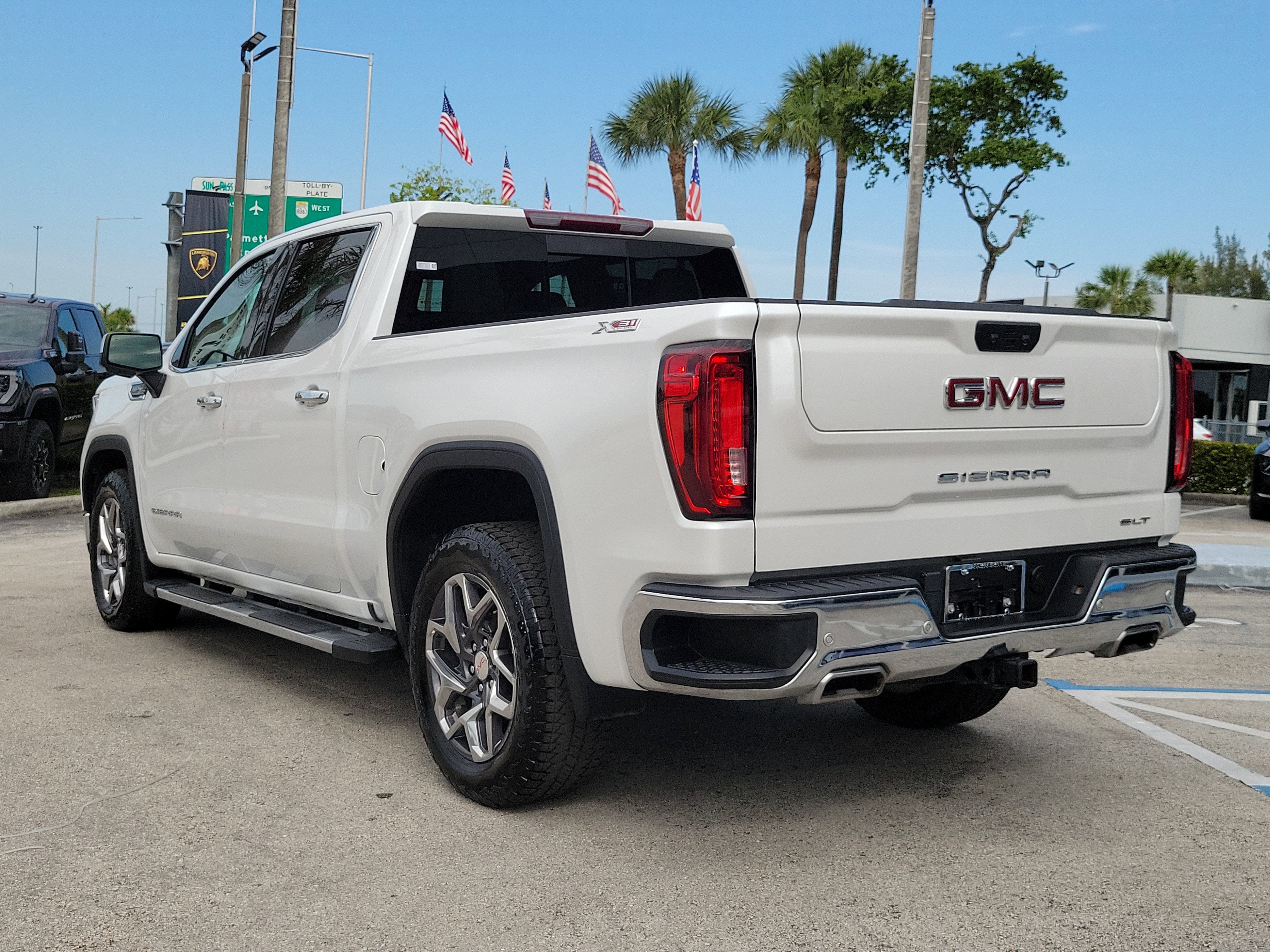 2024 GMC Sierra 1500 SLT