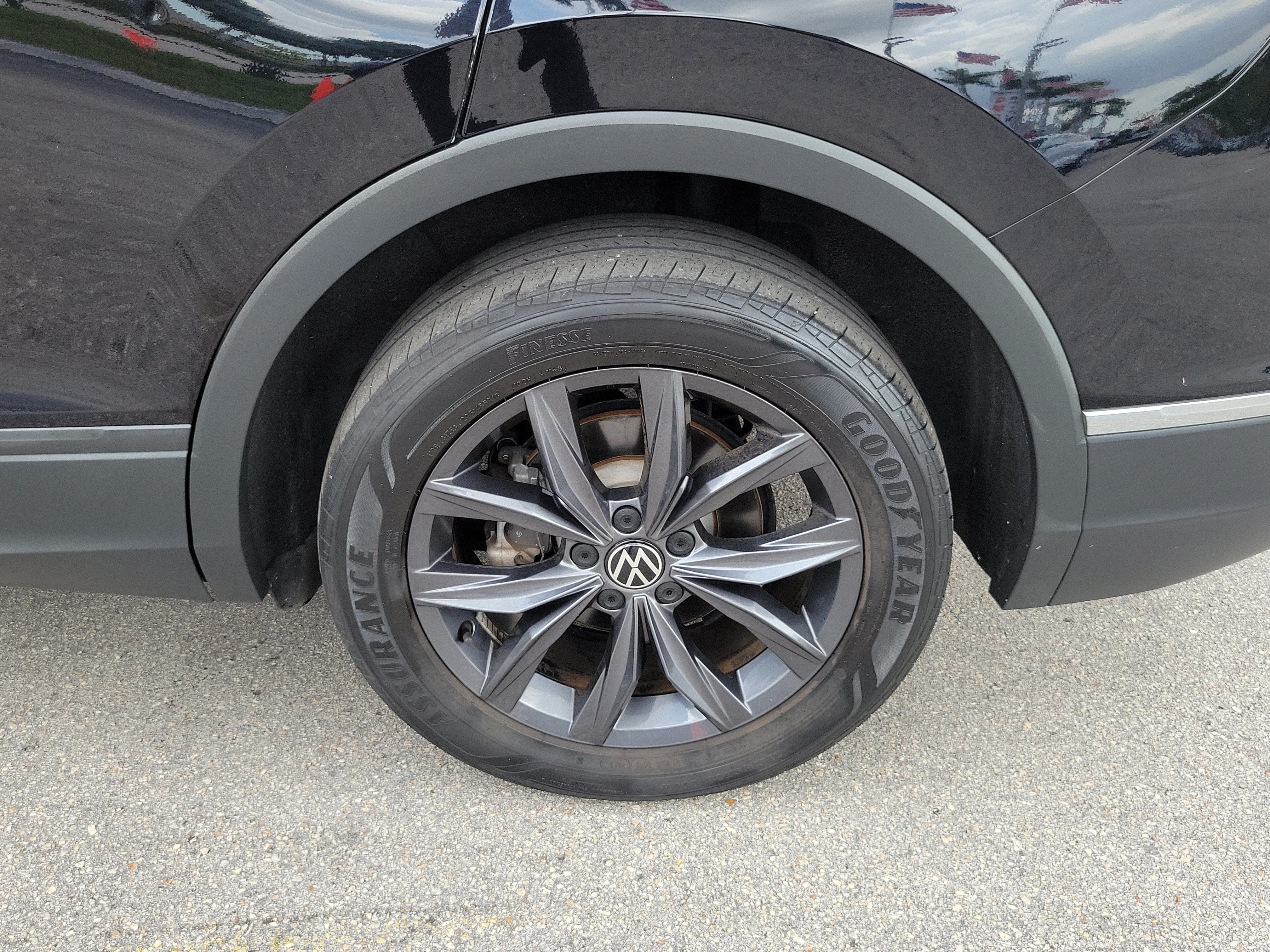 2022 Volkswagen Tiguan SE