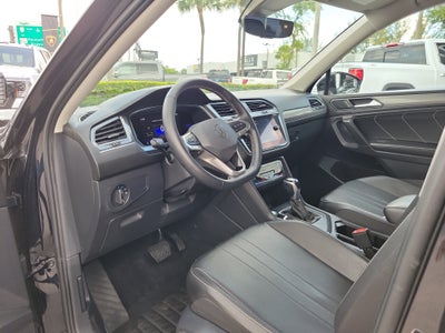 2022 Volkswagen Tiguan SE