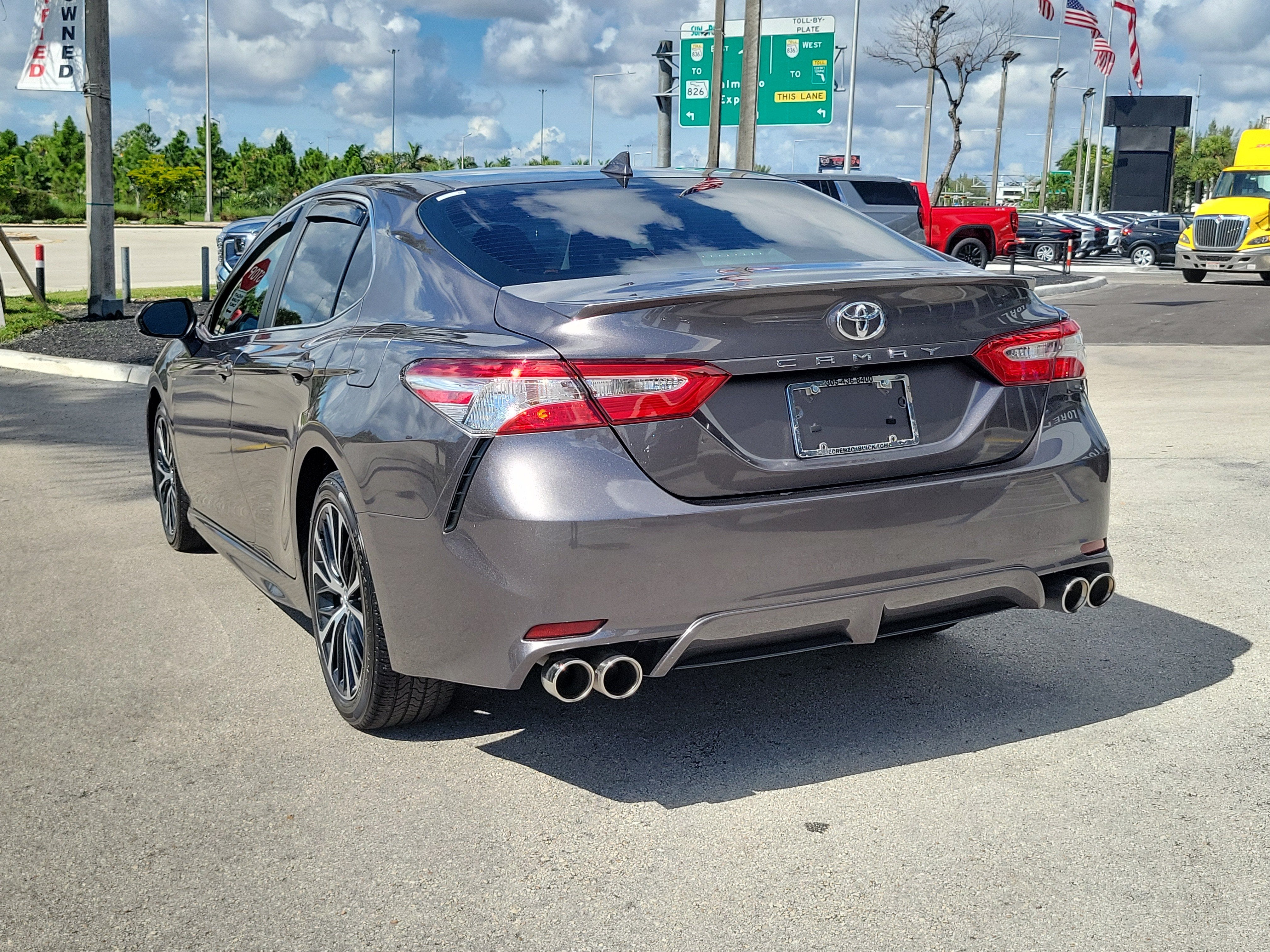 2020 Toyota Camry SE