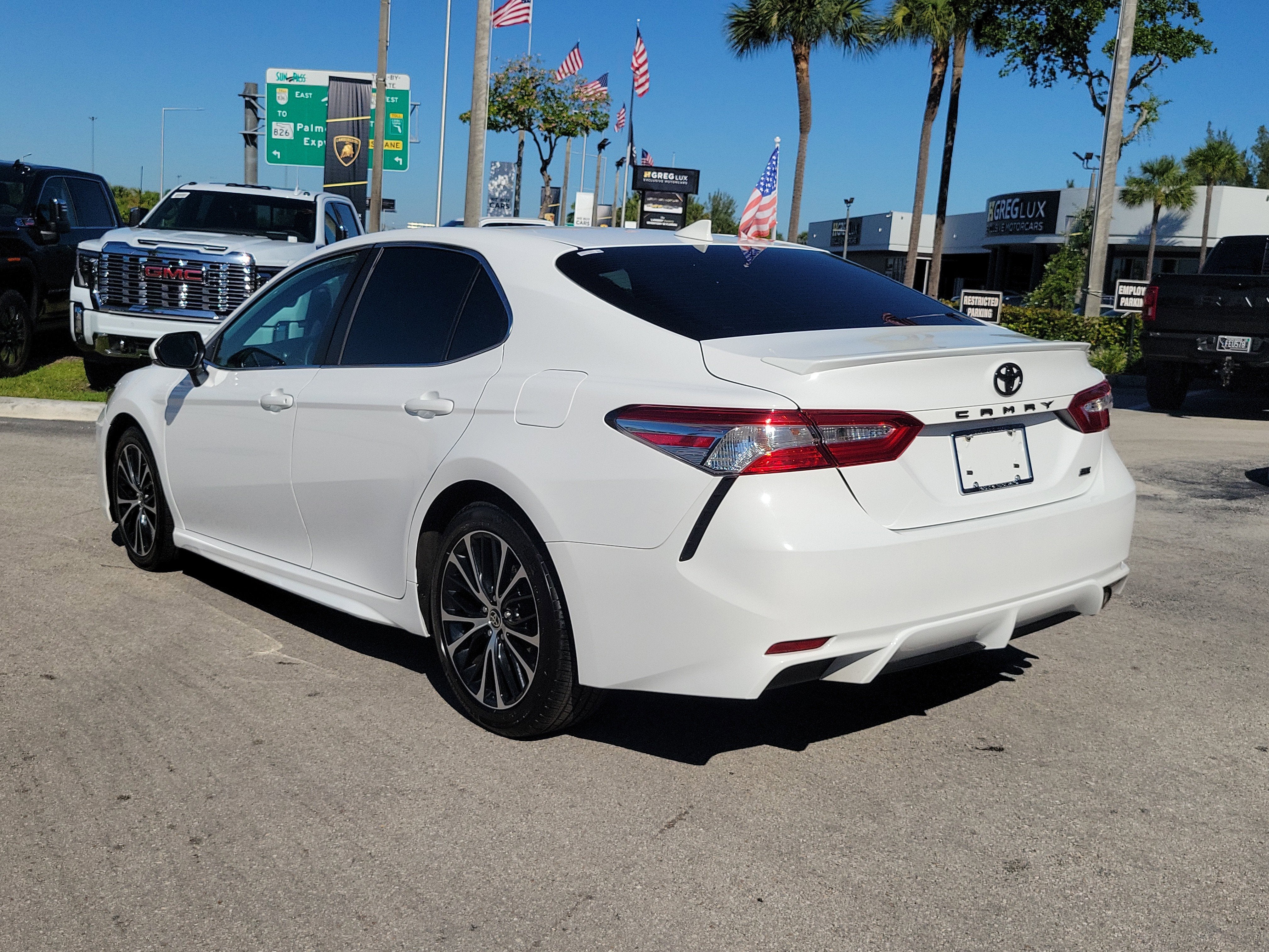 2020 Toyota Camry SE