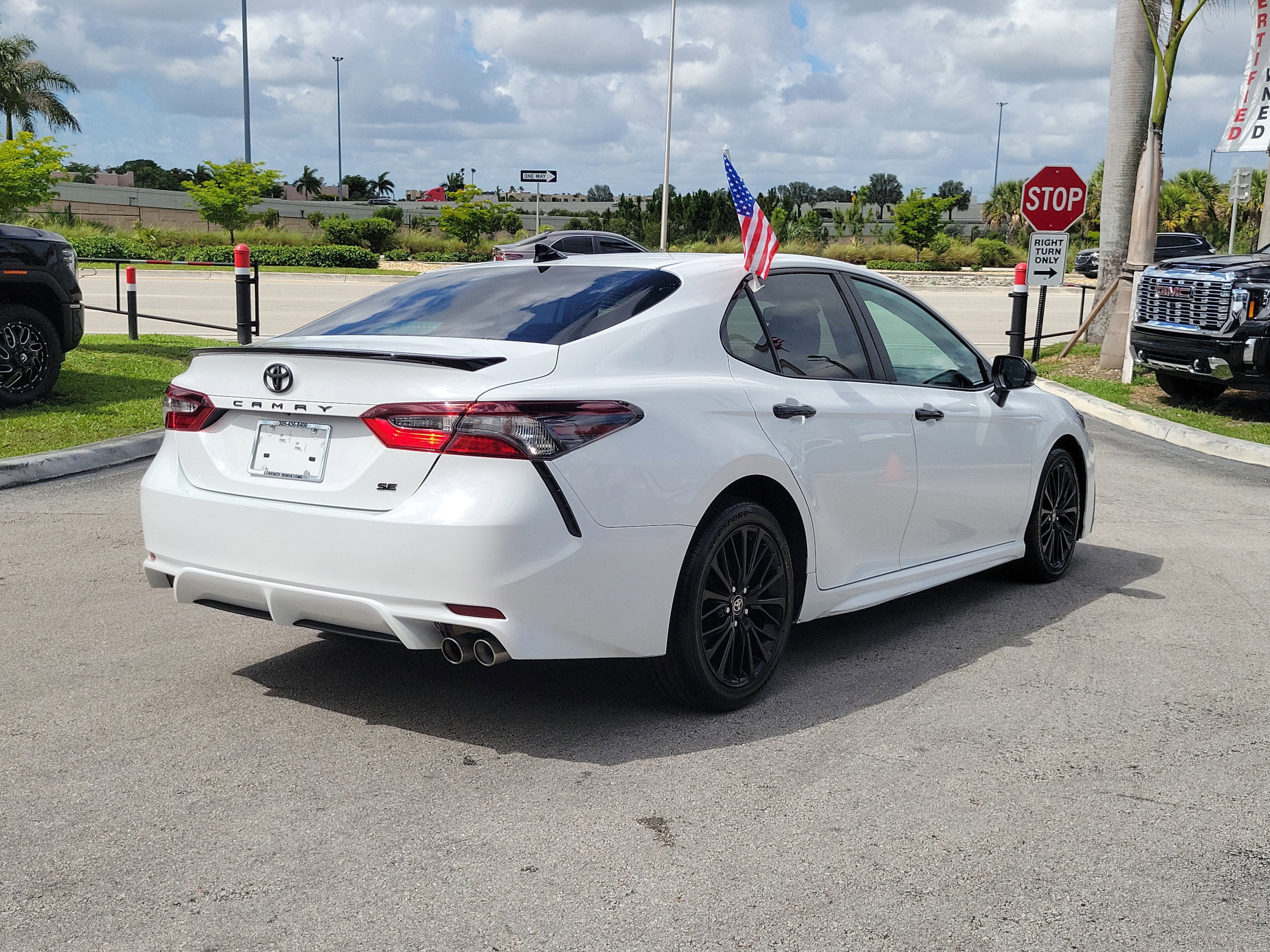 2022 Toyota Camry SE