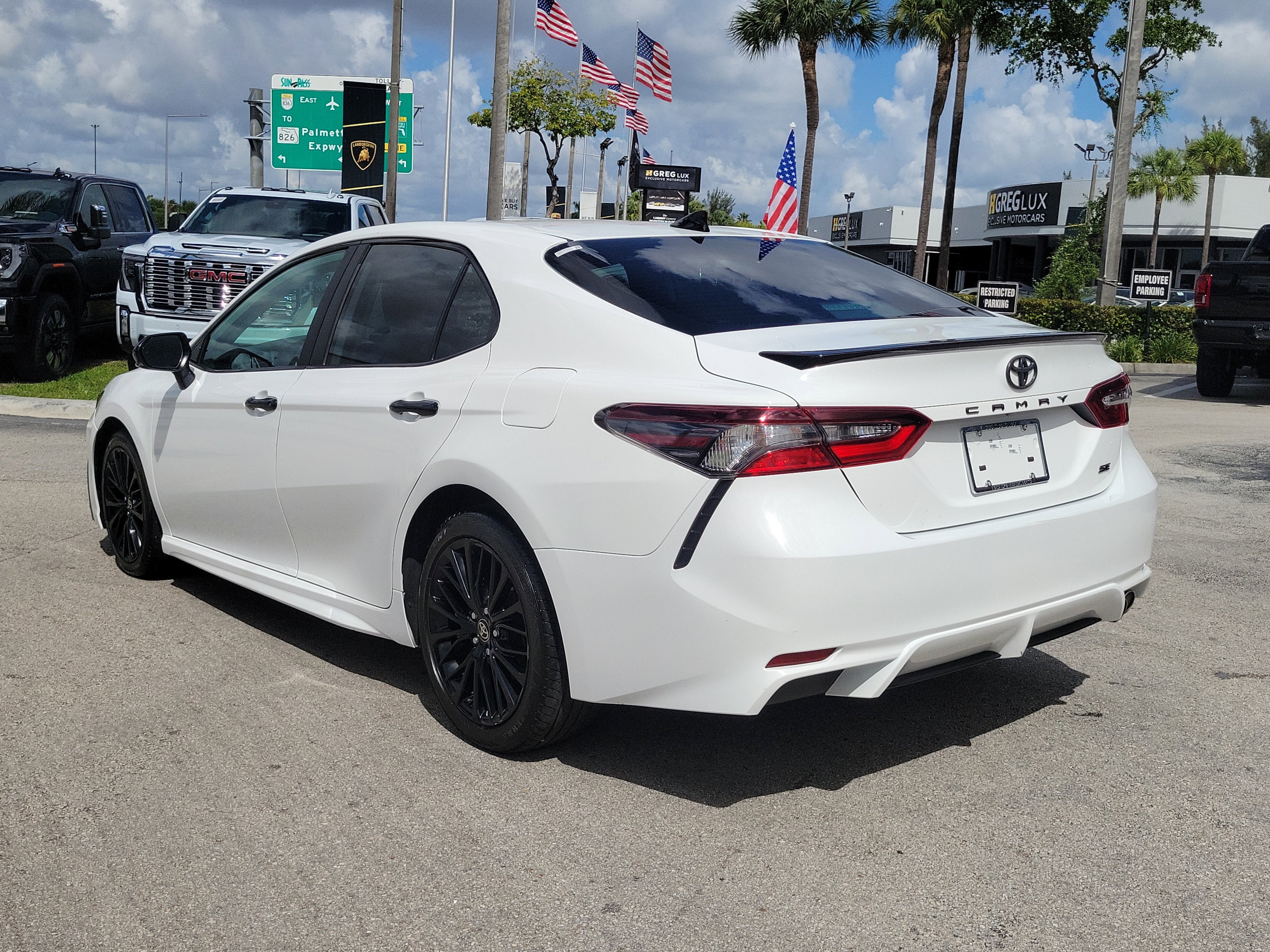2022 Toyota Camry SE