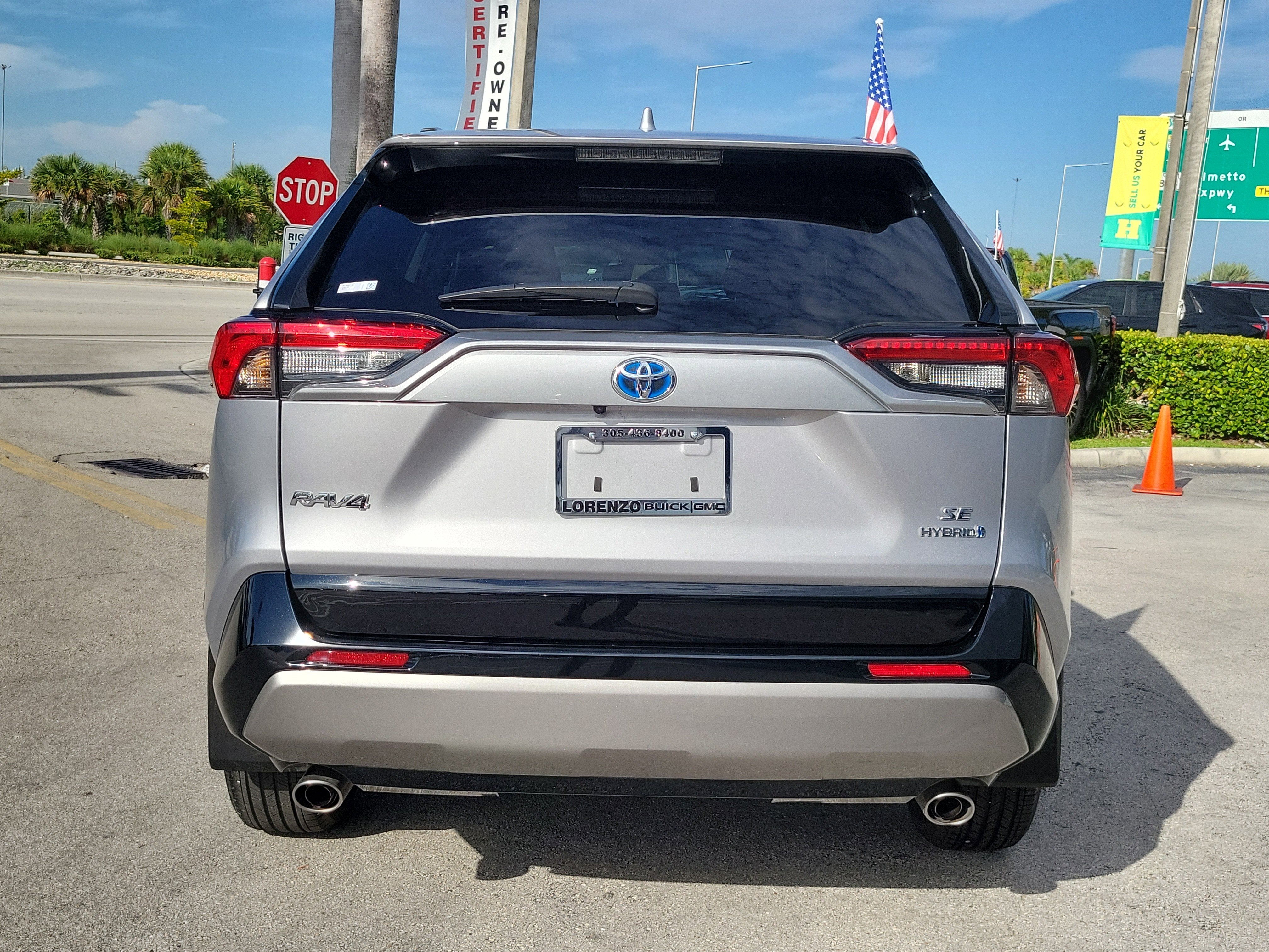 2024 Toyota RAV4 Hybrid SE