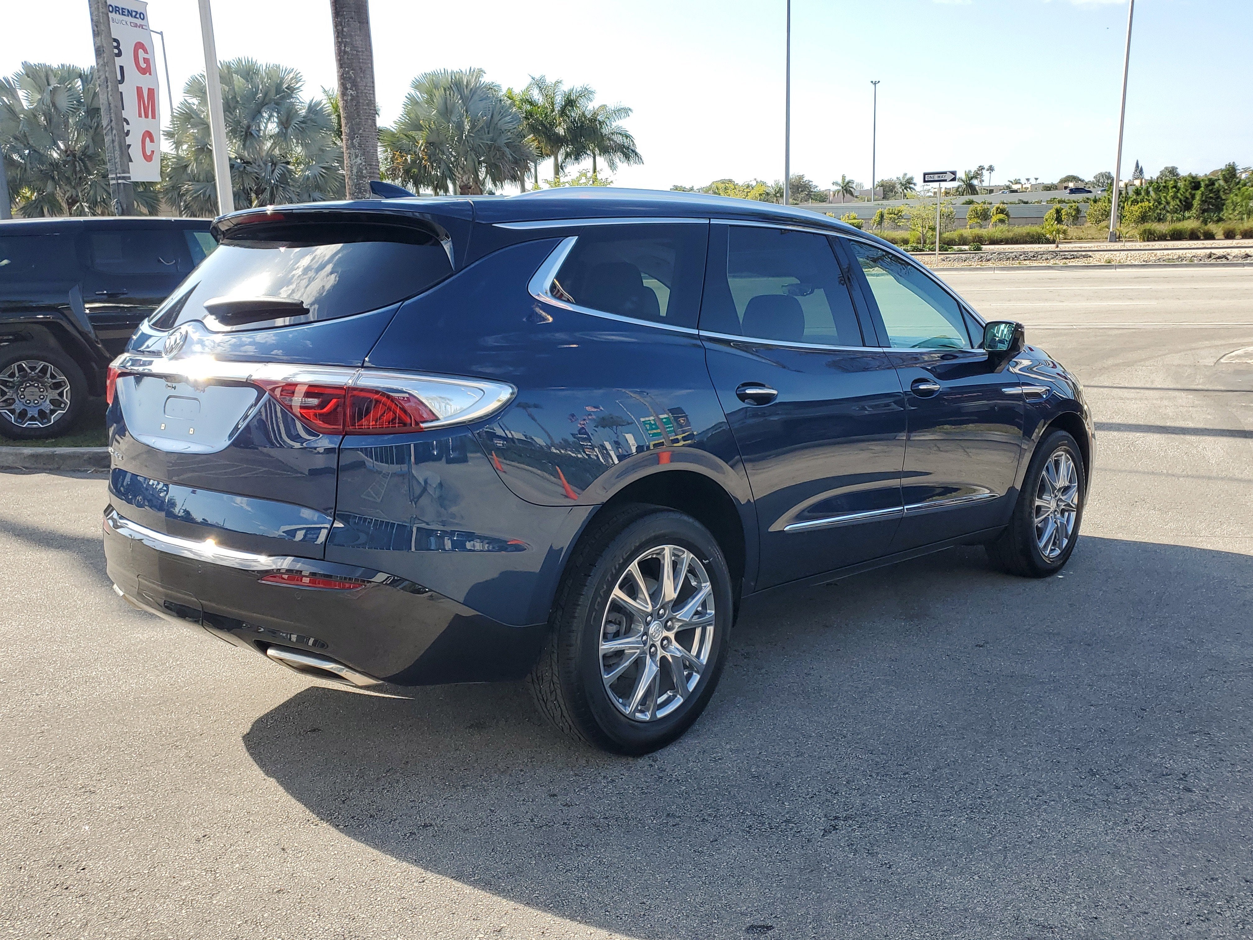 2022 Buick Enclave Essence