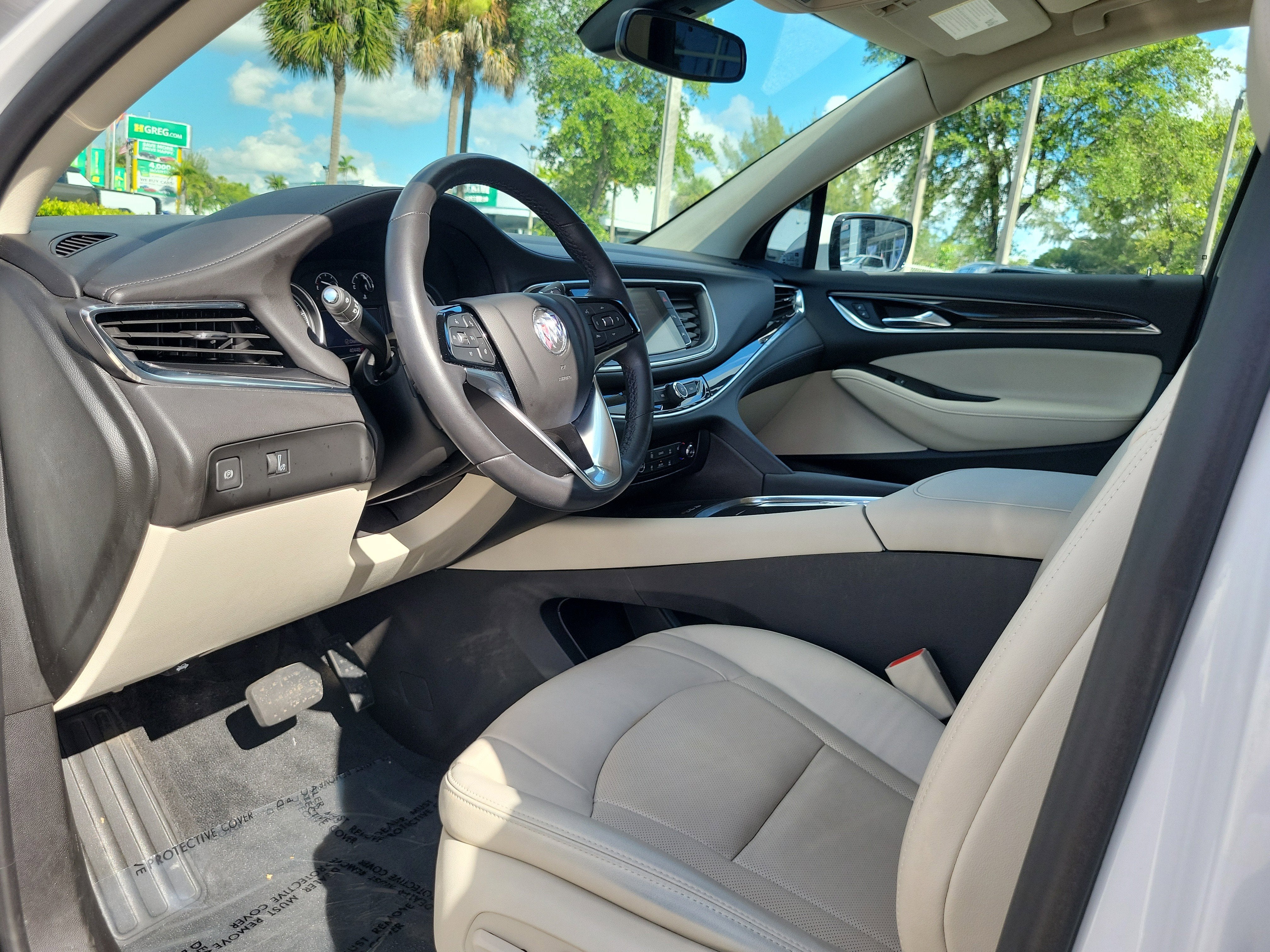 2022 Buick Enclave Essence