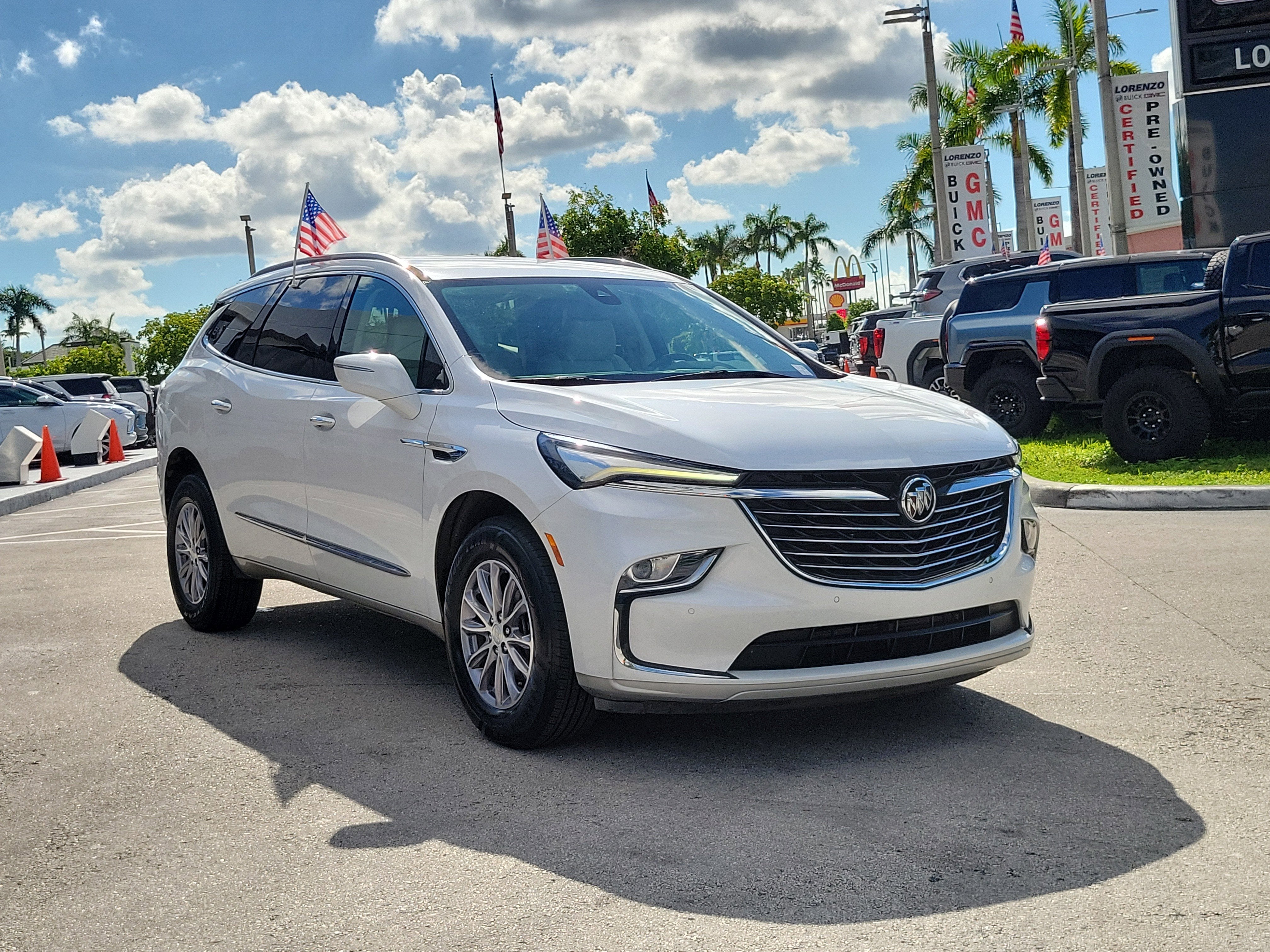 2022 Buick Enclave Essence