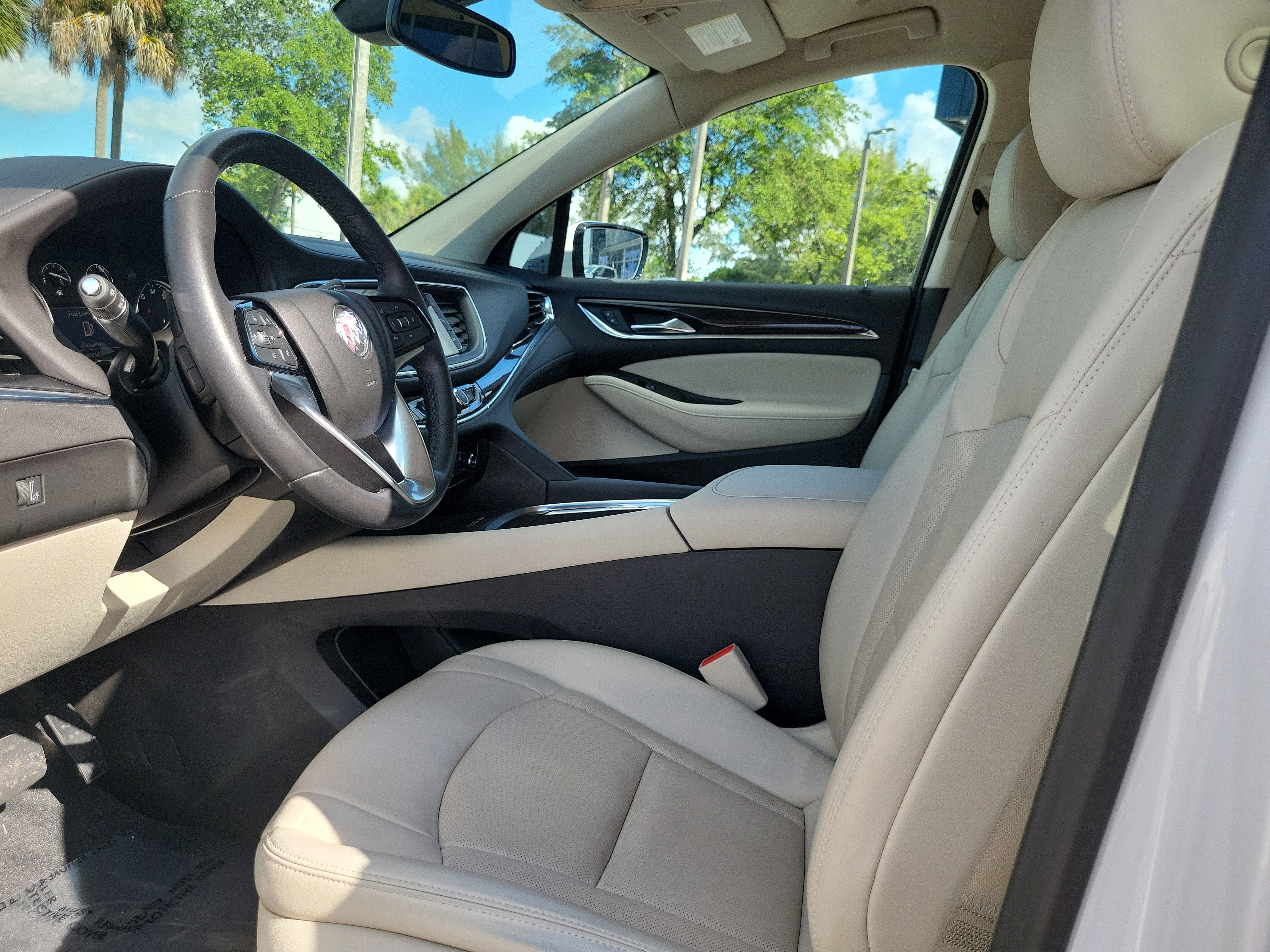 2022 Buick Enclave Essence