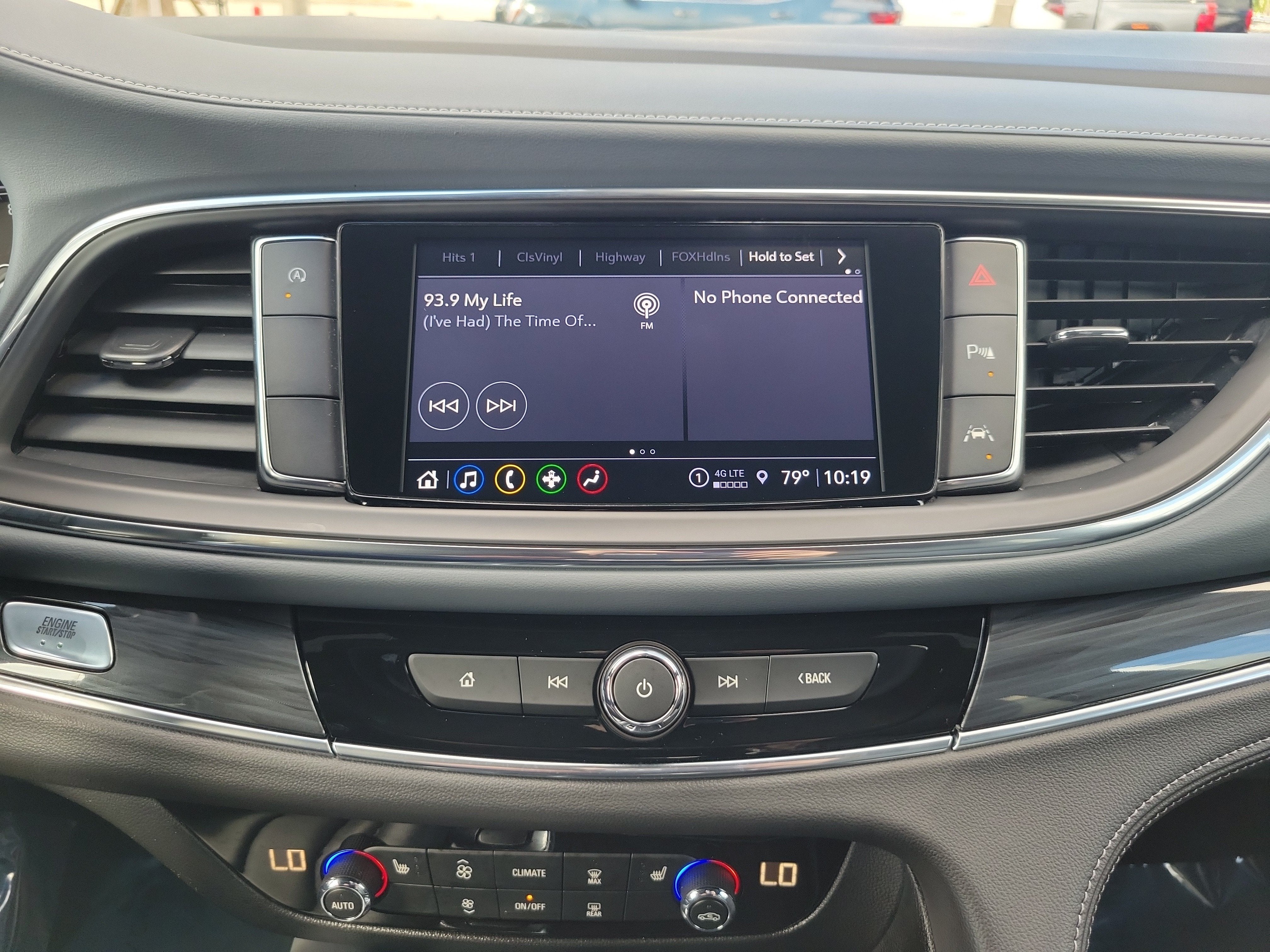 2024 Buick Enclave Essence