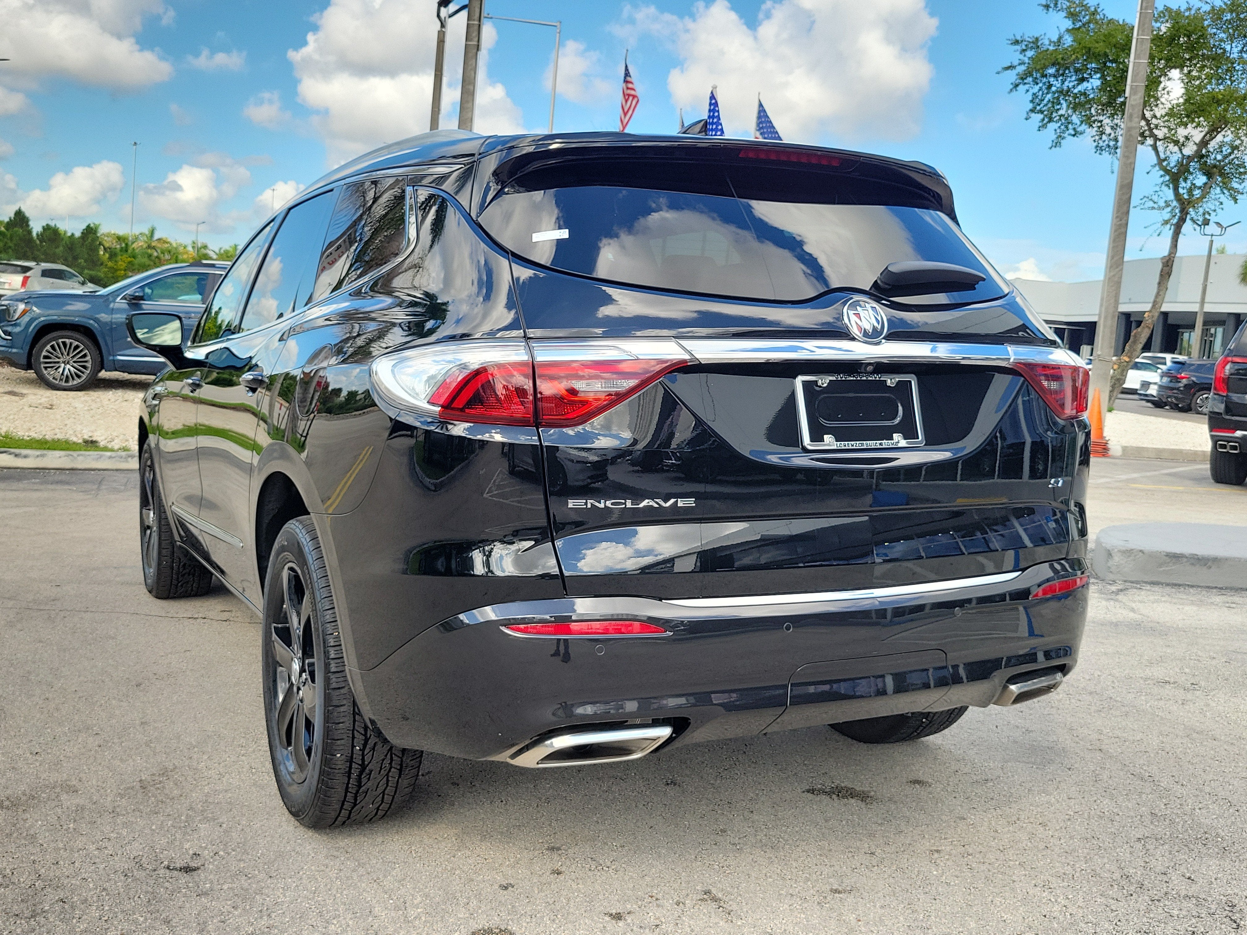 2024 Buick Enclave Essence