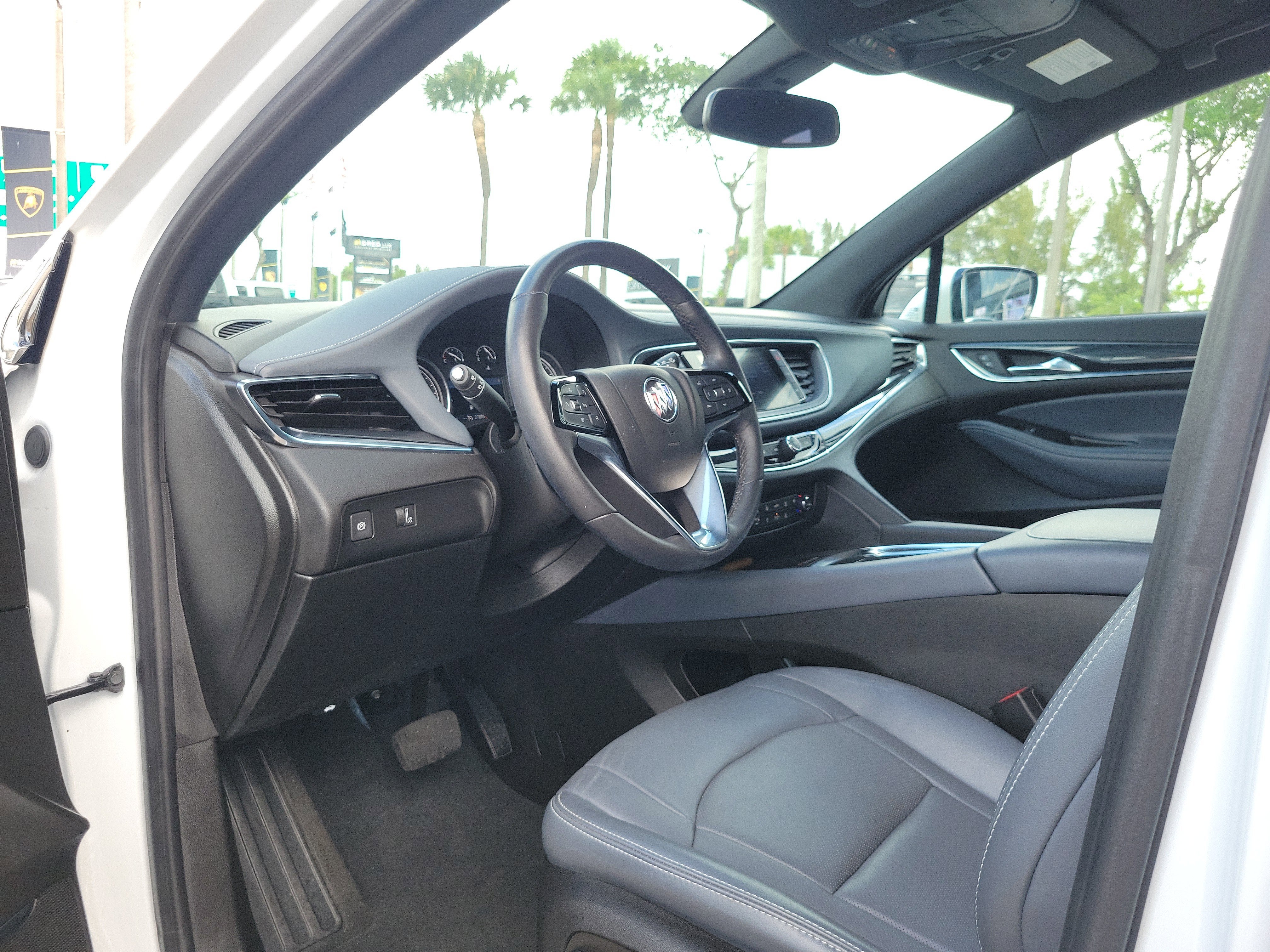 2024 Buick Enclave Essence