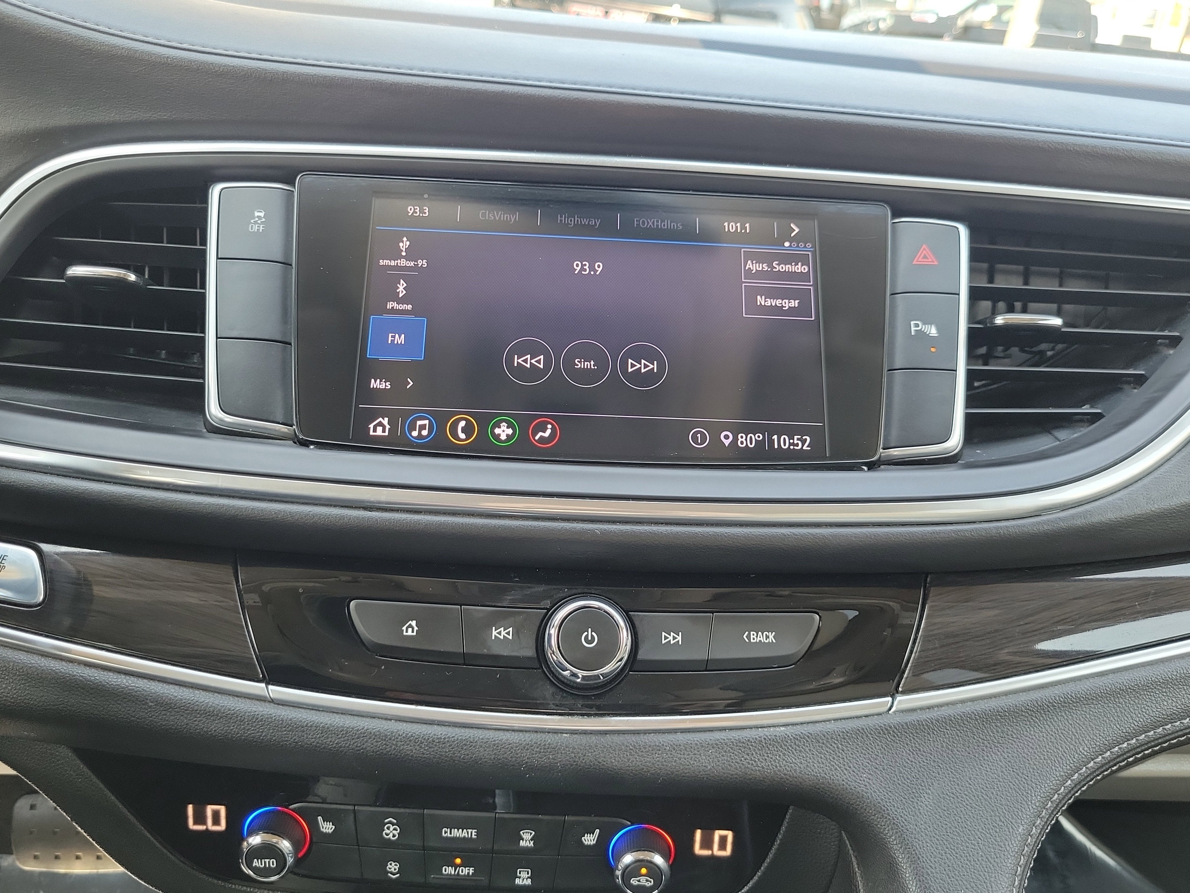 2020 Buick Enclave Essence