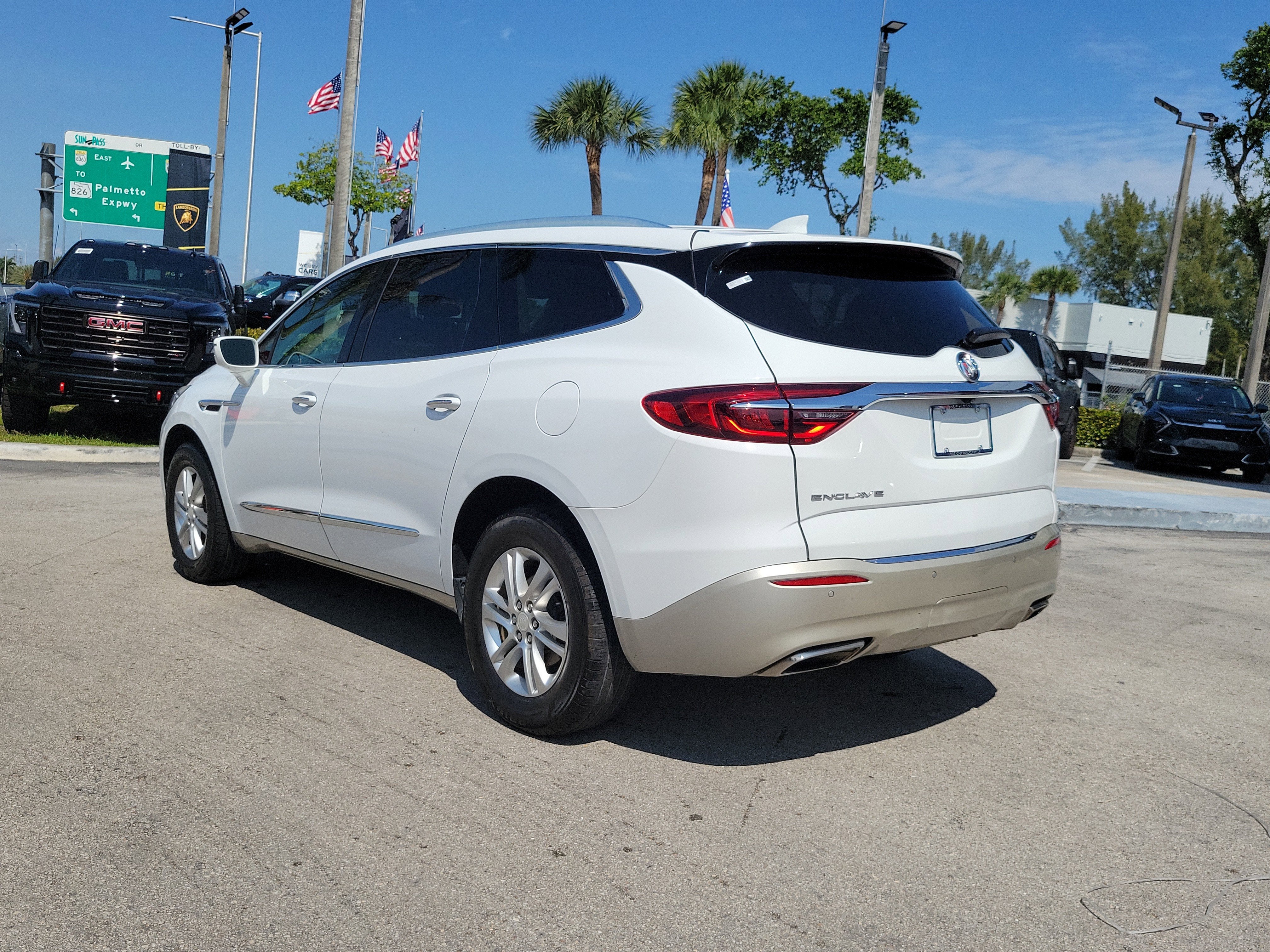 2020 Buick Enclave Essence