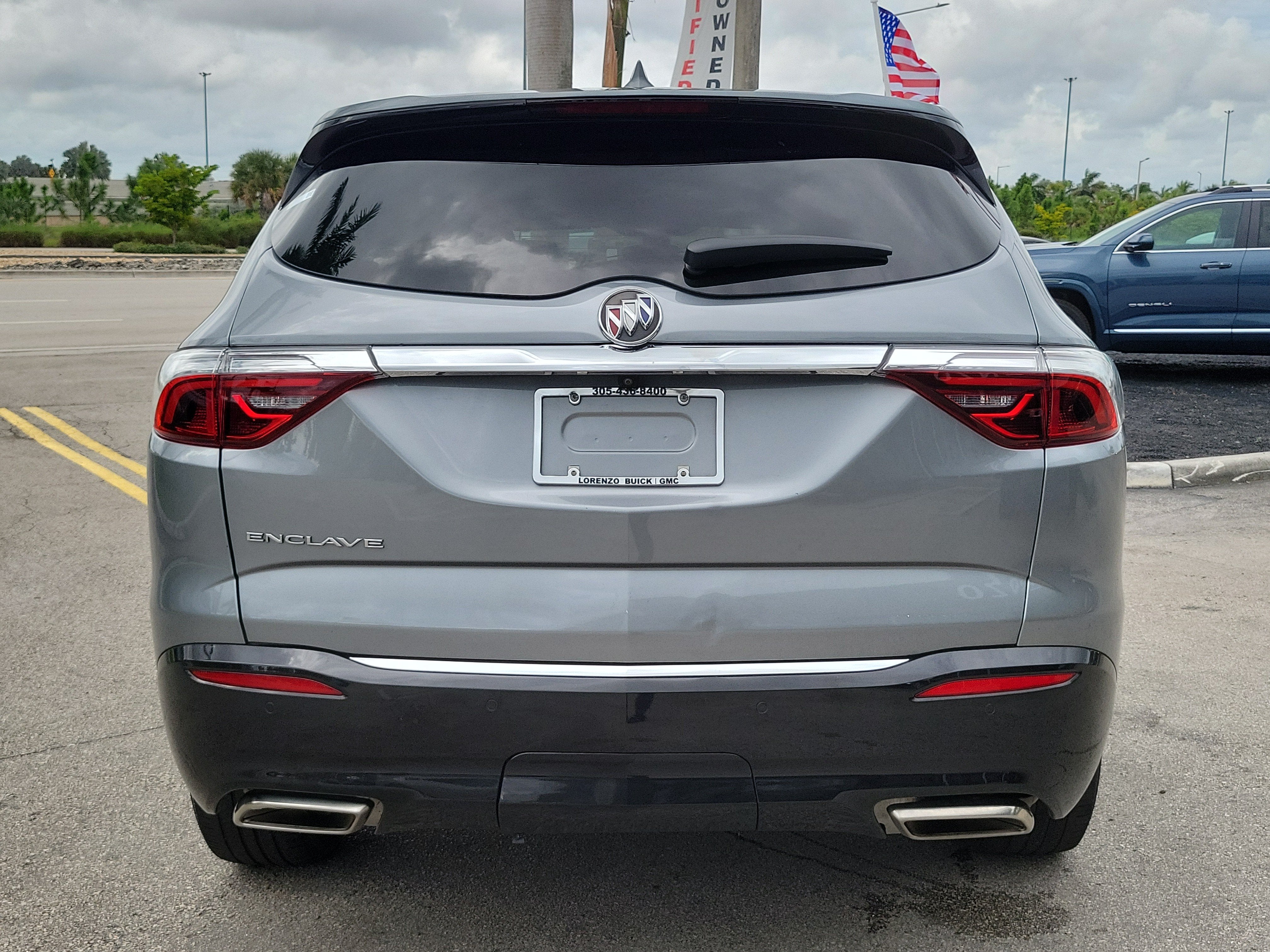 2023 Buick Enclave Essence